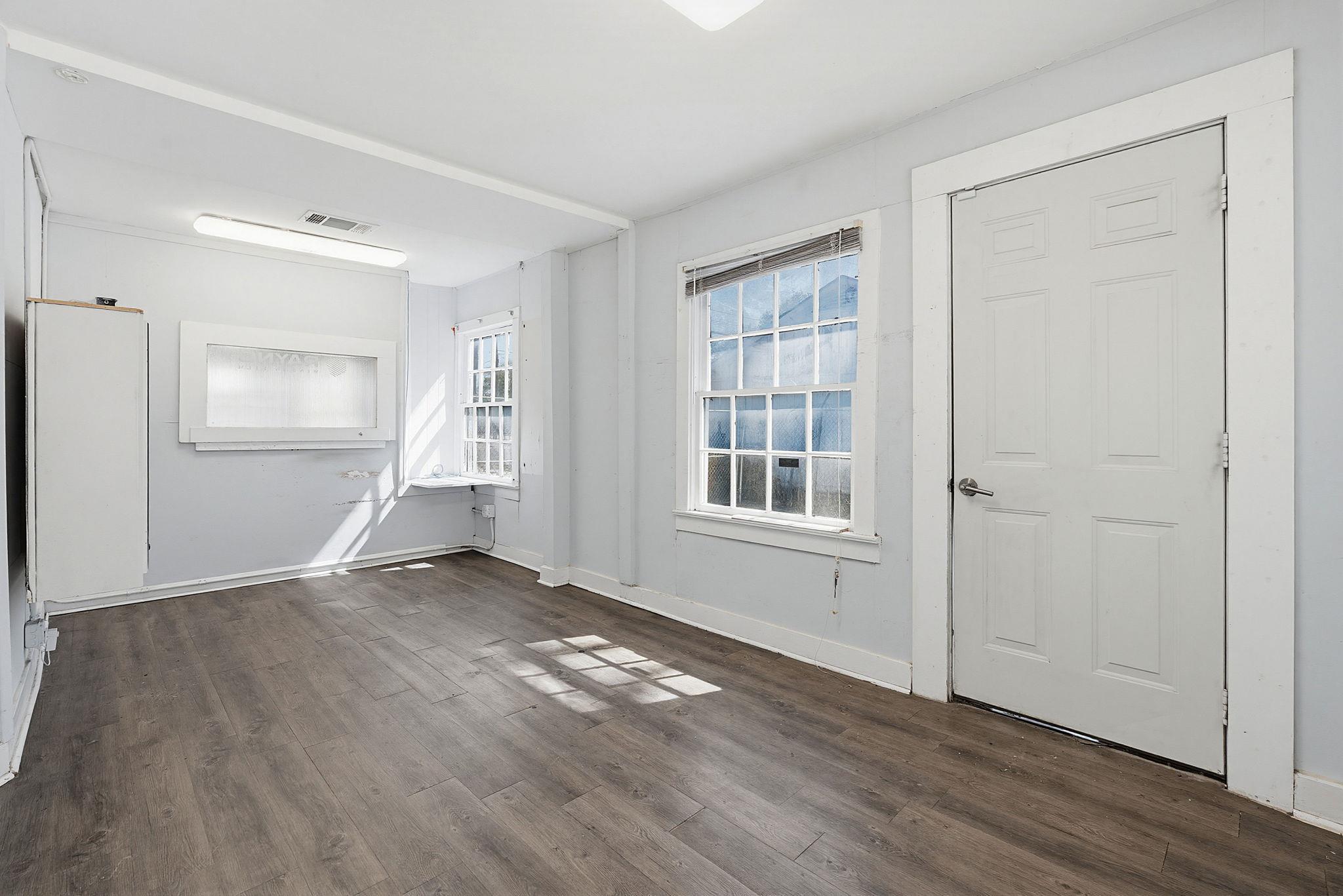 4208 S 1st St, Austin, TX 78745