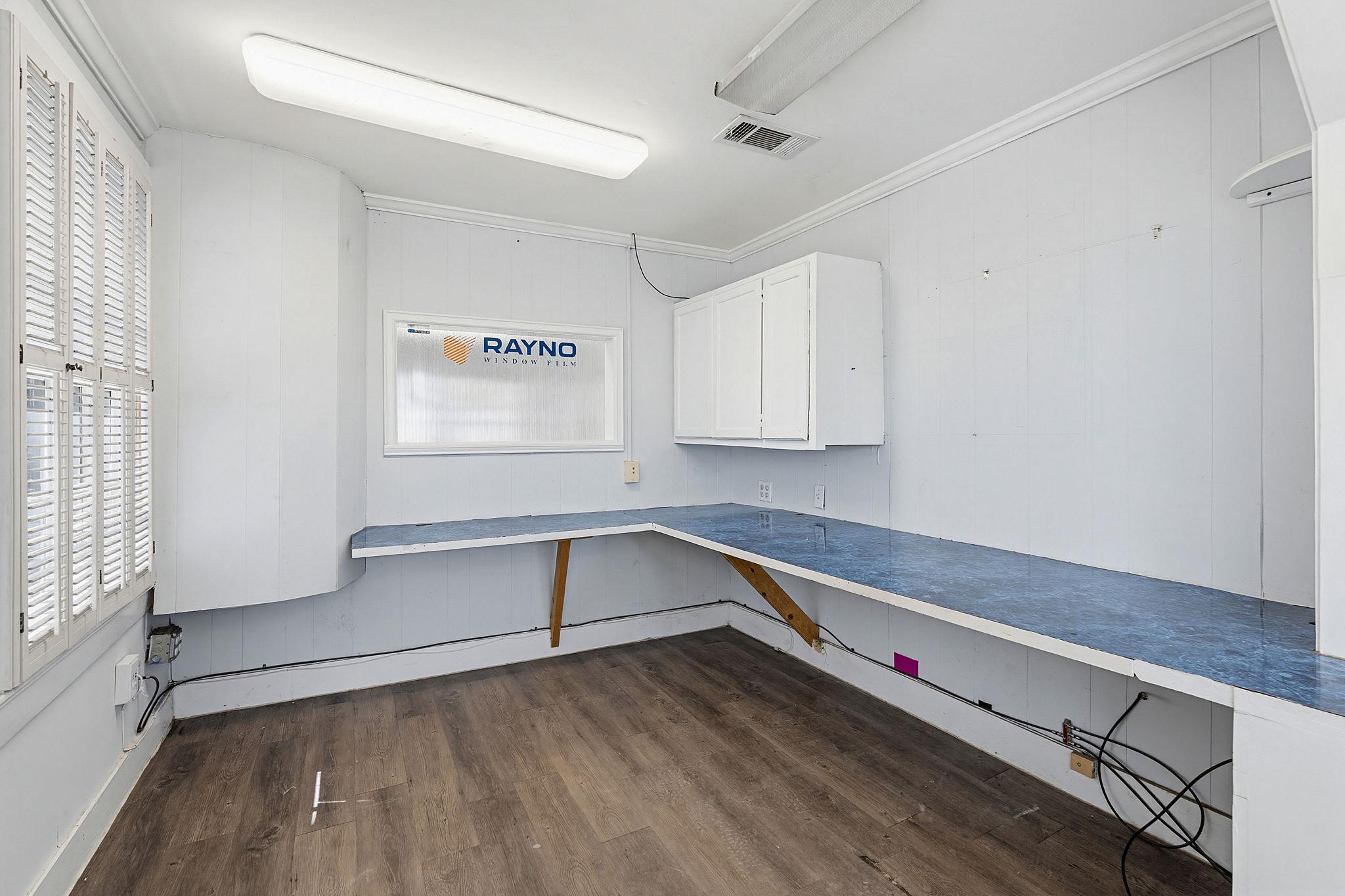 4208 S 1st St, Austin, TX 78745