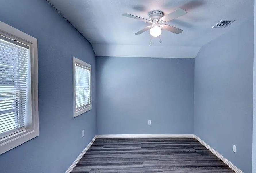 726 Kimbrough St, White Settlement, TX 76108