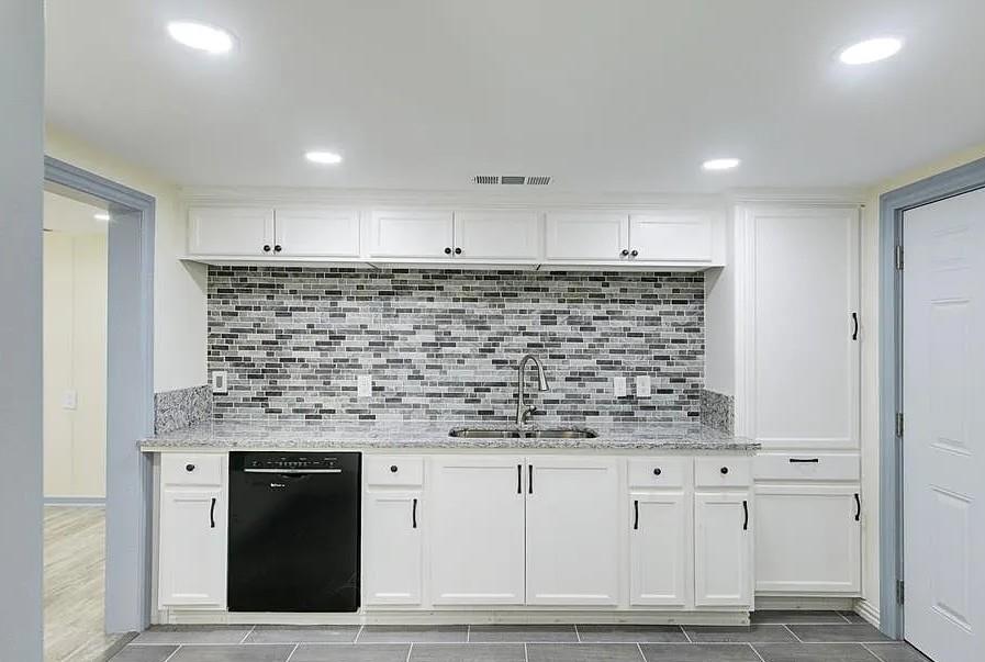 726 Kimbrough St, White Settlement, TX 76108