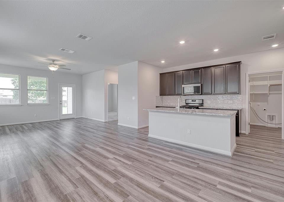128 Tucana St, Georgetown, TX 78628