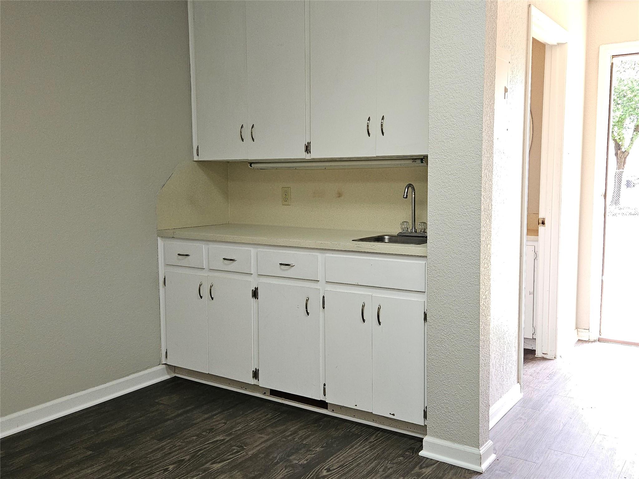 2015 Monarch Dr # C&D, Austin, TX 78748