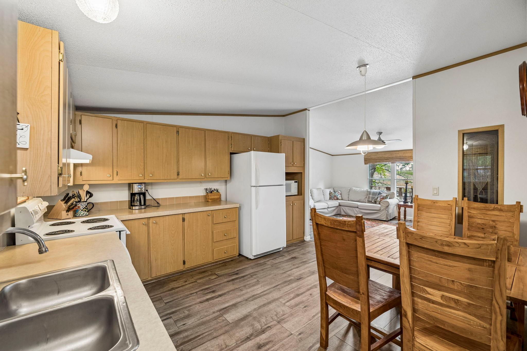 344 Shangrila Ln, New Braunfels, TX 78130