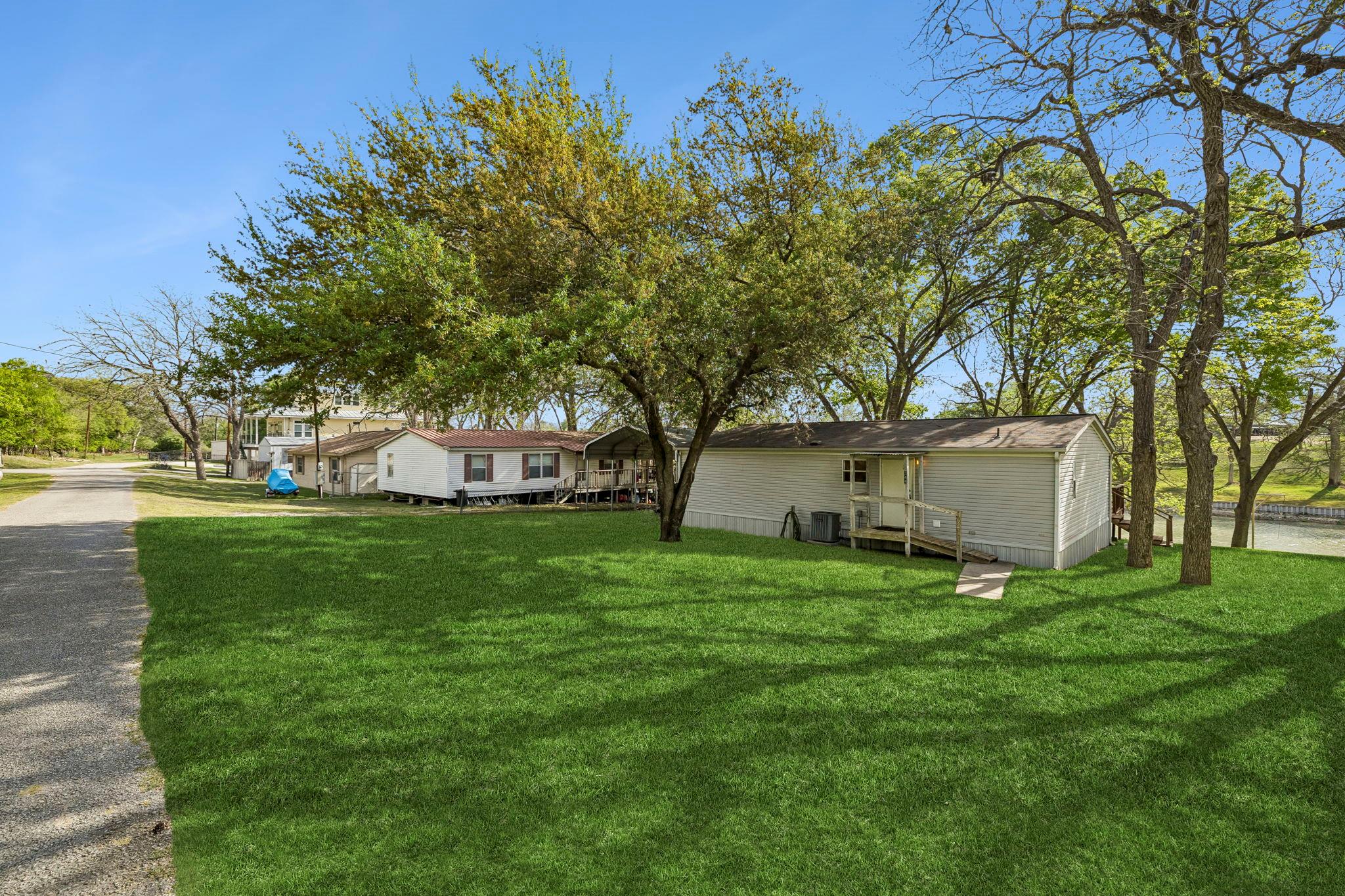 344 Shangrila Ln, New Braunfels, TX 78130