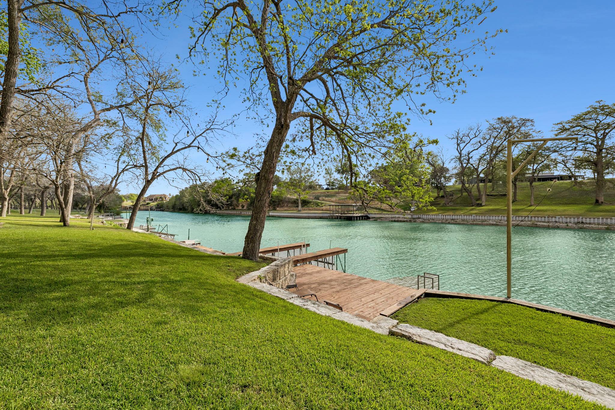 344 Shangrila Ln, New Braunfels, TX 78130