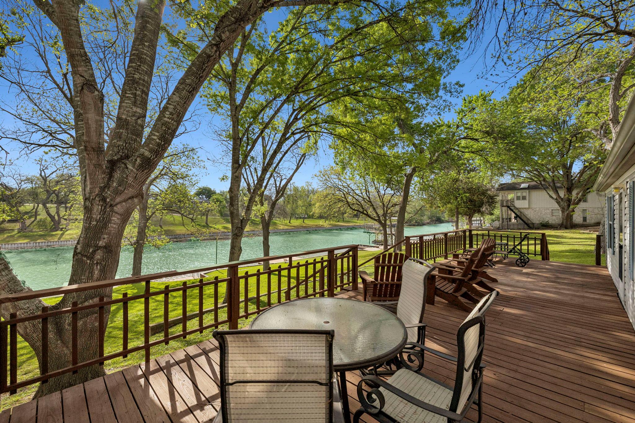 344 Shangrila Ln, New Braunfels, TX 78130