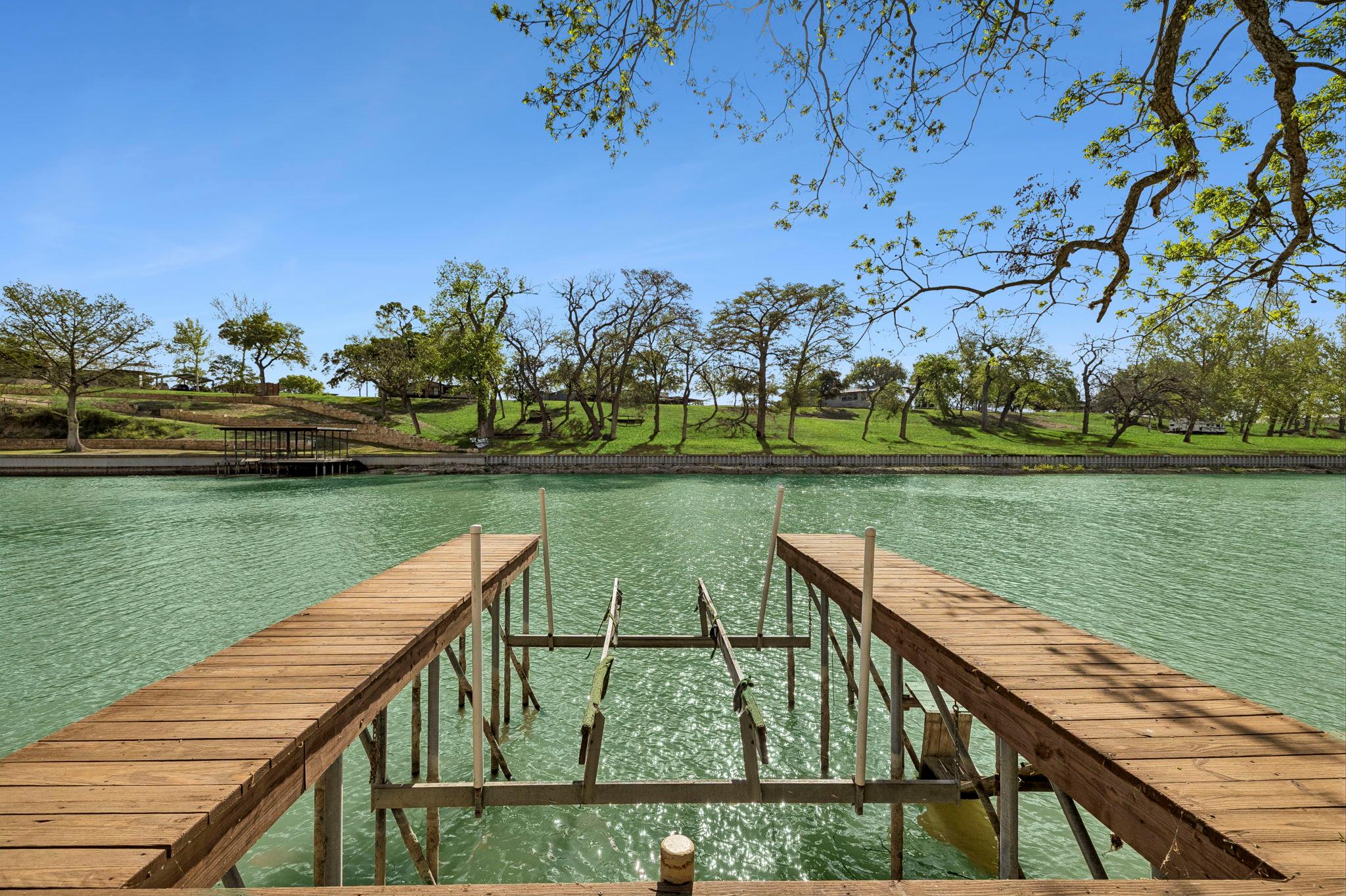 344 Shangrila Ln, New Braunfels, TX 78130