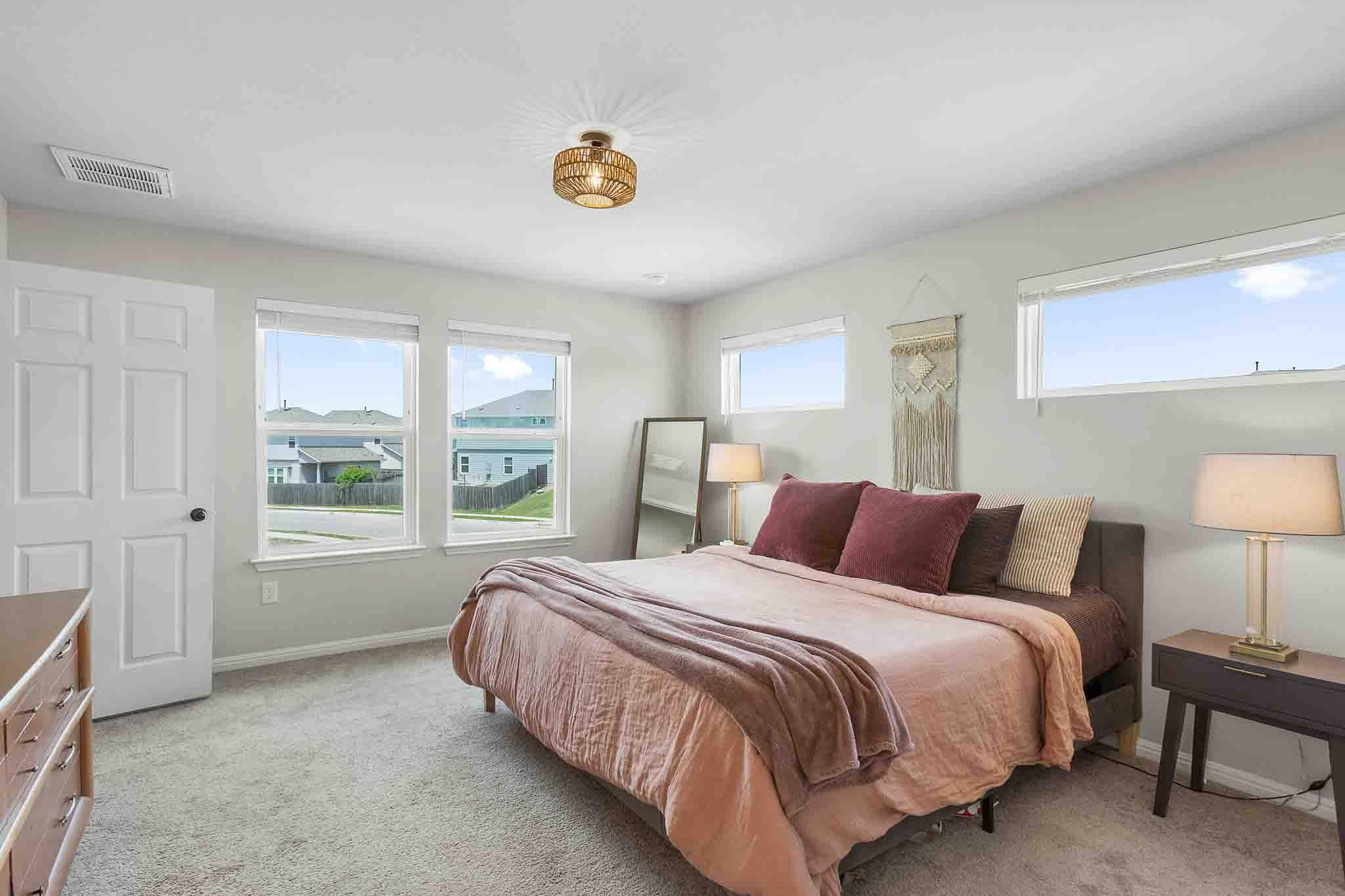 6305 Pine Leaf Trl, Austin, TX 78747