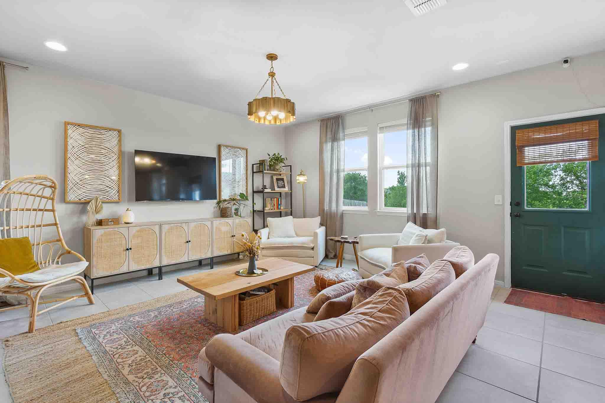 6305 Pine Leaf Trl, Austin, TX 78747