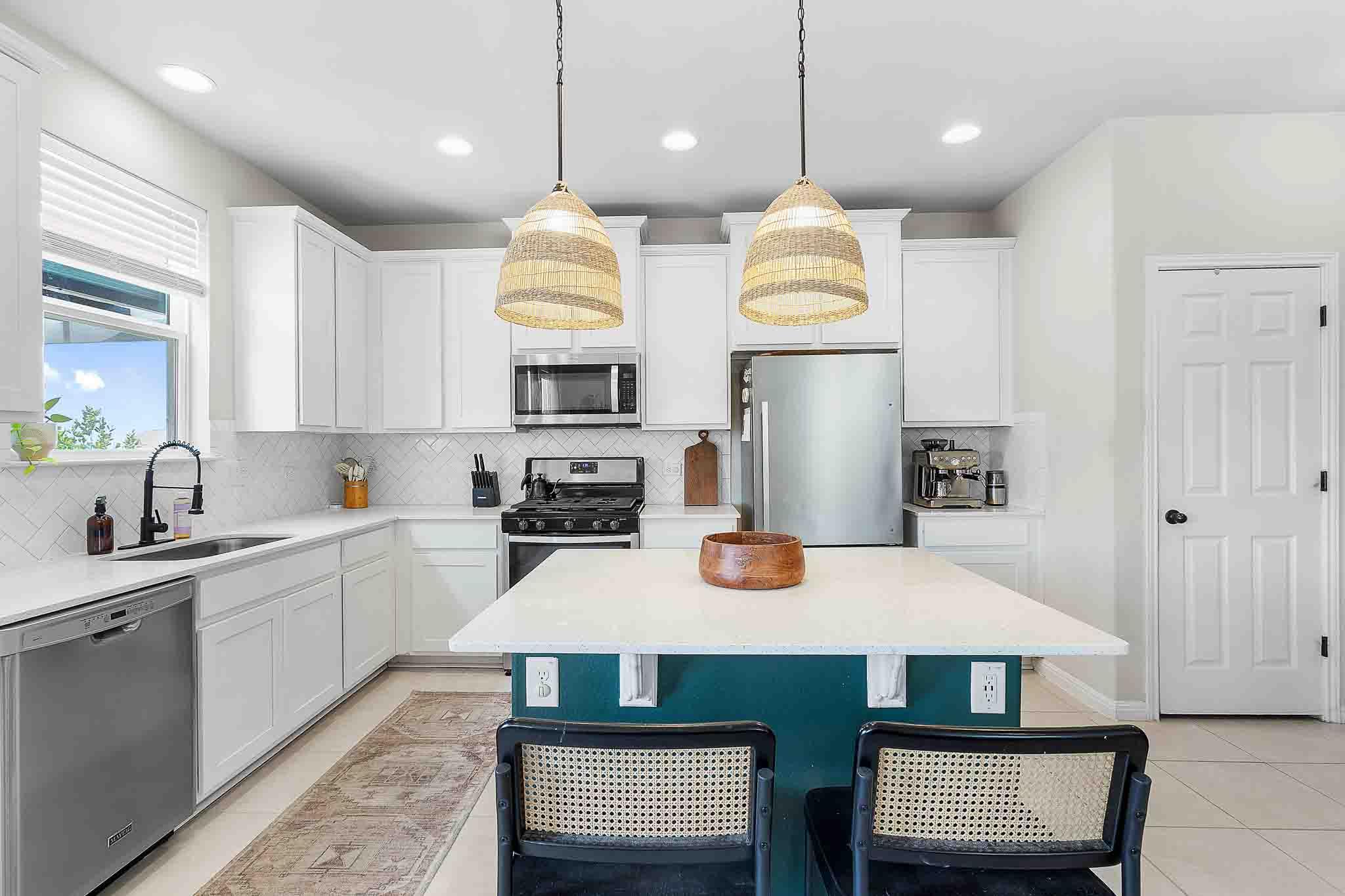 6305 Pine Leaf Trl, Austin, TX 78747