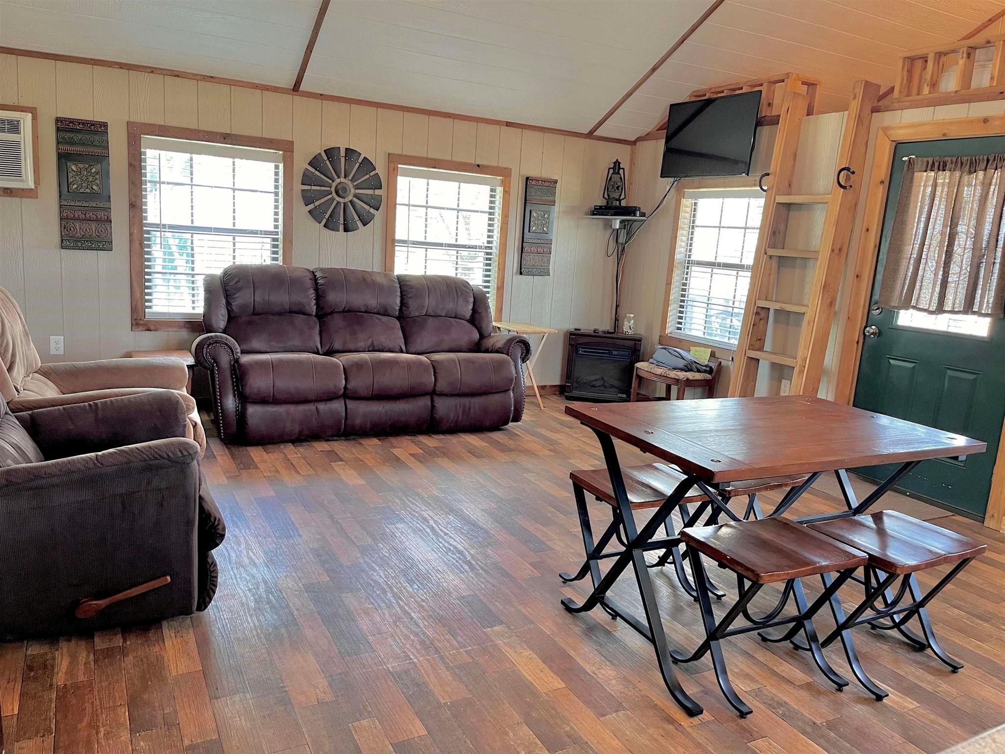 175 Elmer Rd, Llano, TX 78643