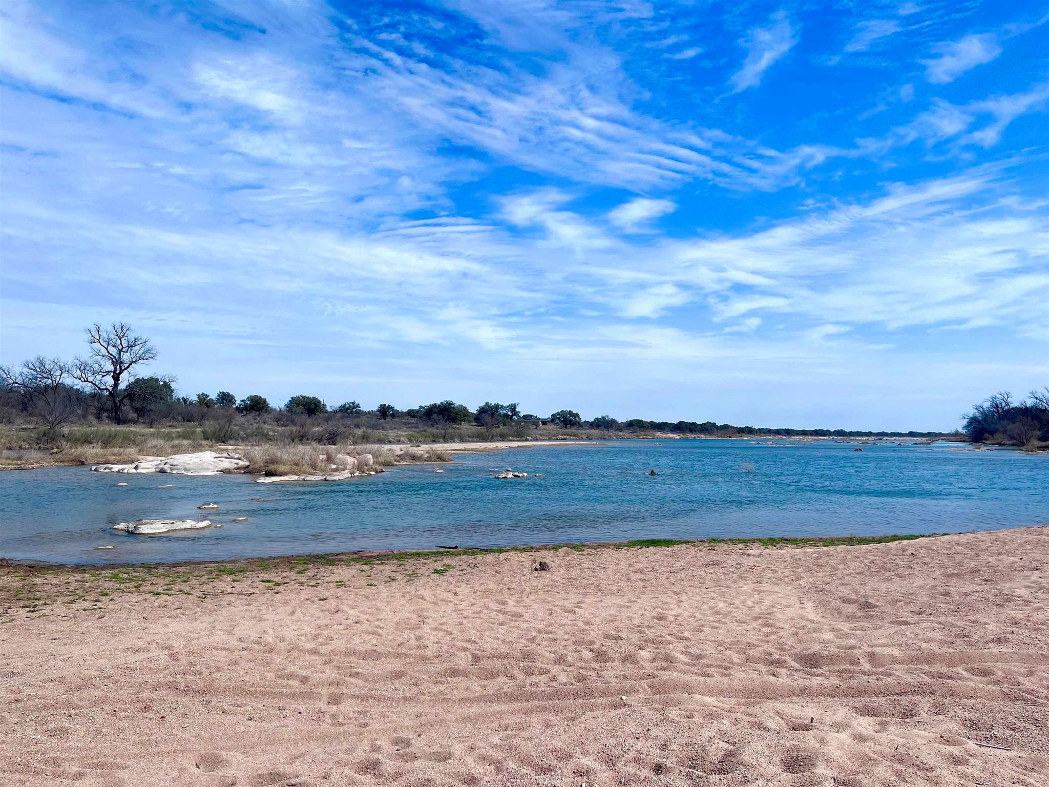 175 Elmer Rd, Llano, TX 78643