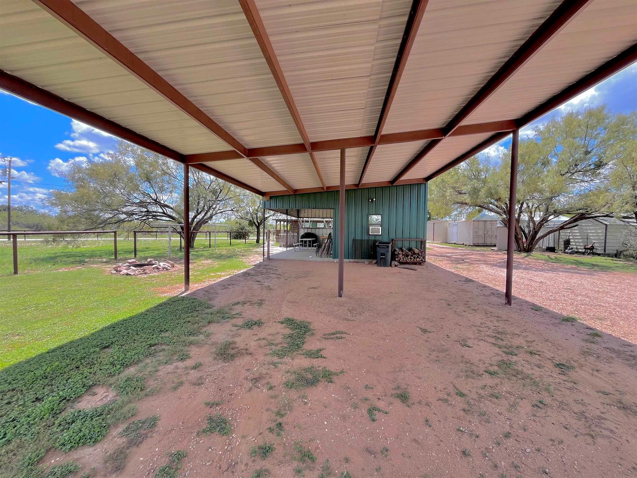 175 Elmer Rd, Llano, TX 78643