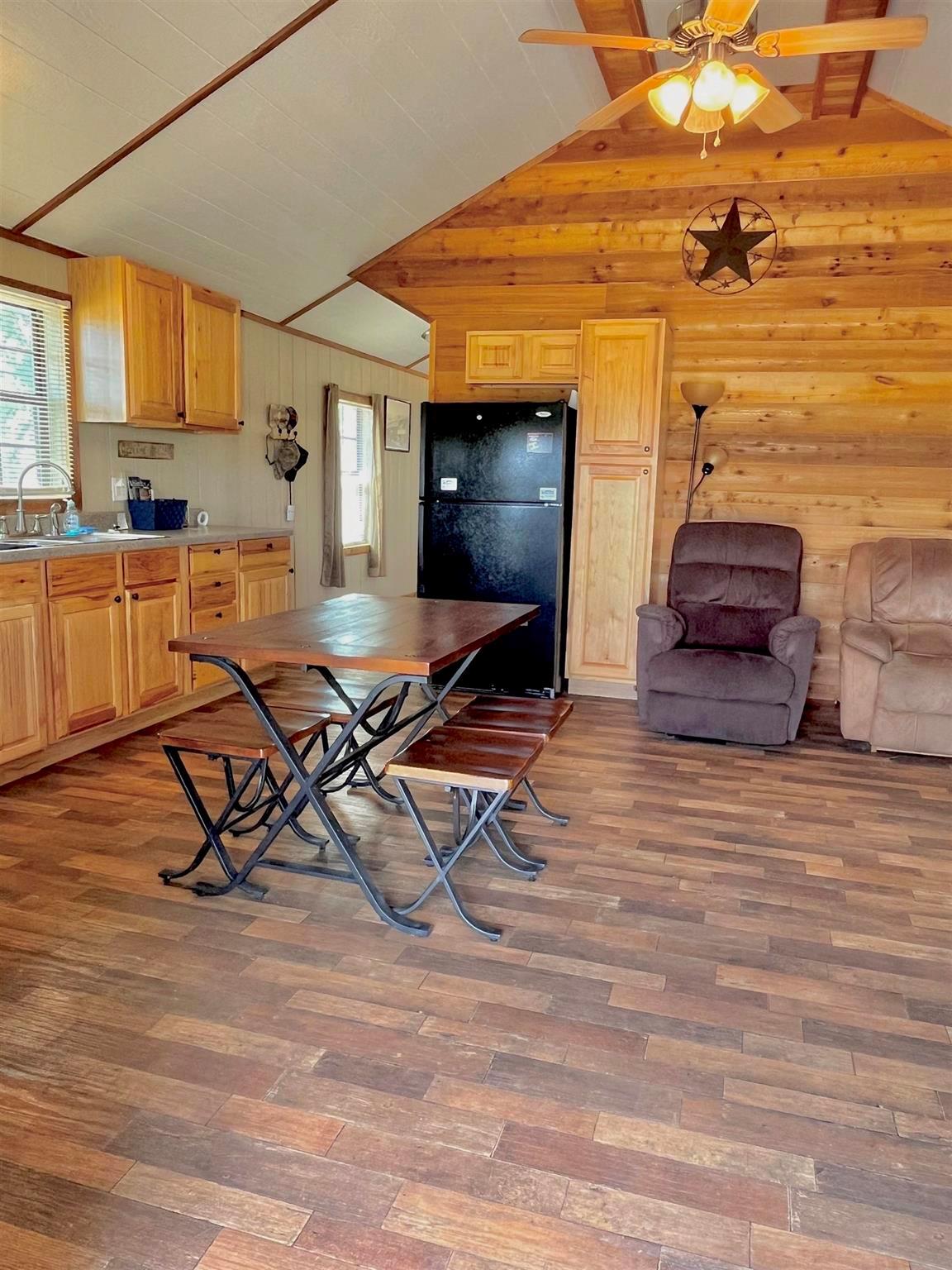 175 Elmer Rd, Llano, TX 78643