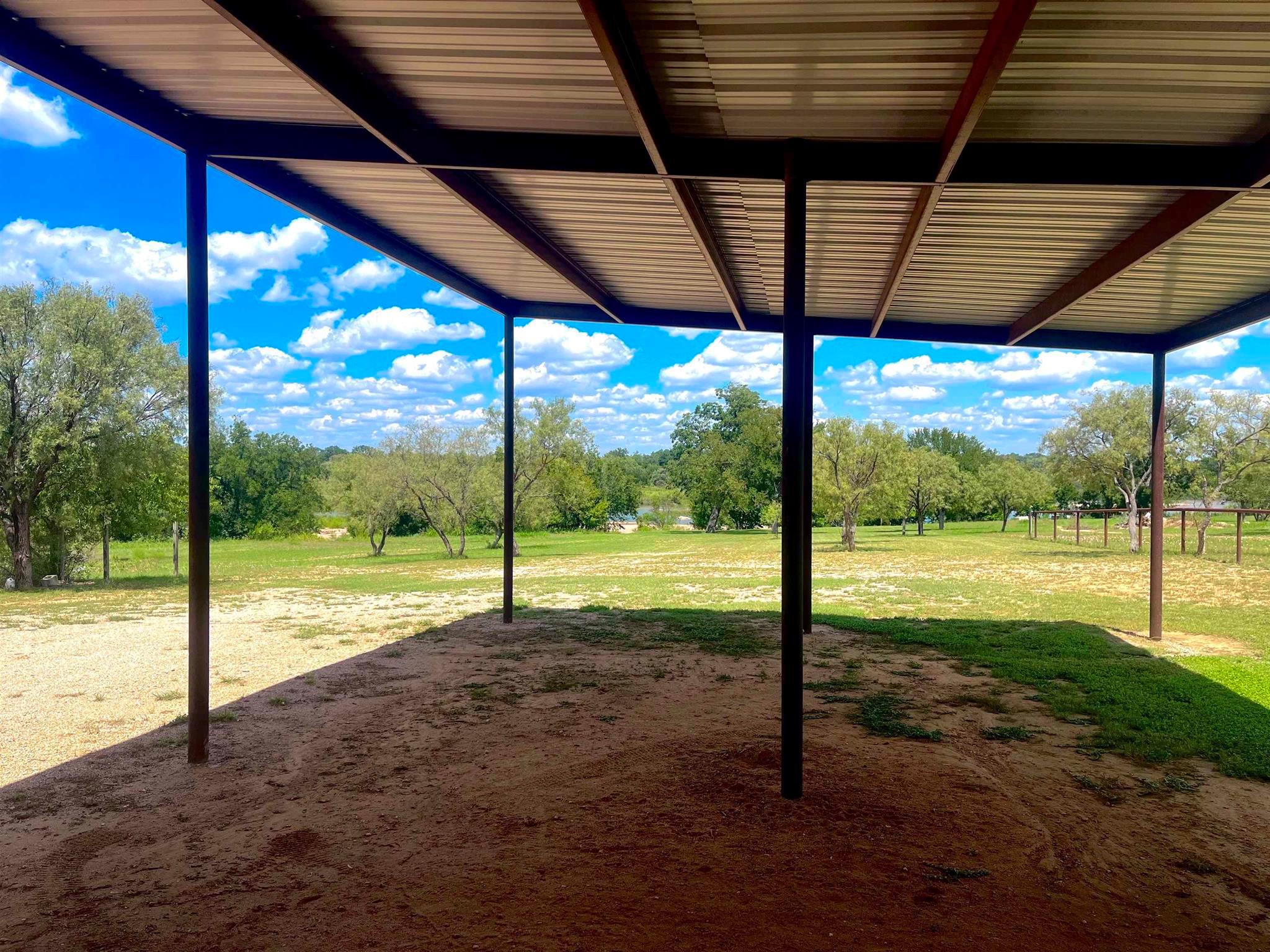 175 Elmer Rd, Llano, TX 78643