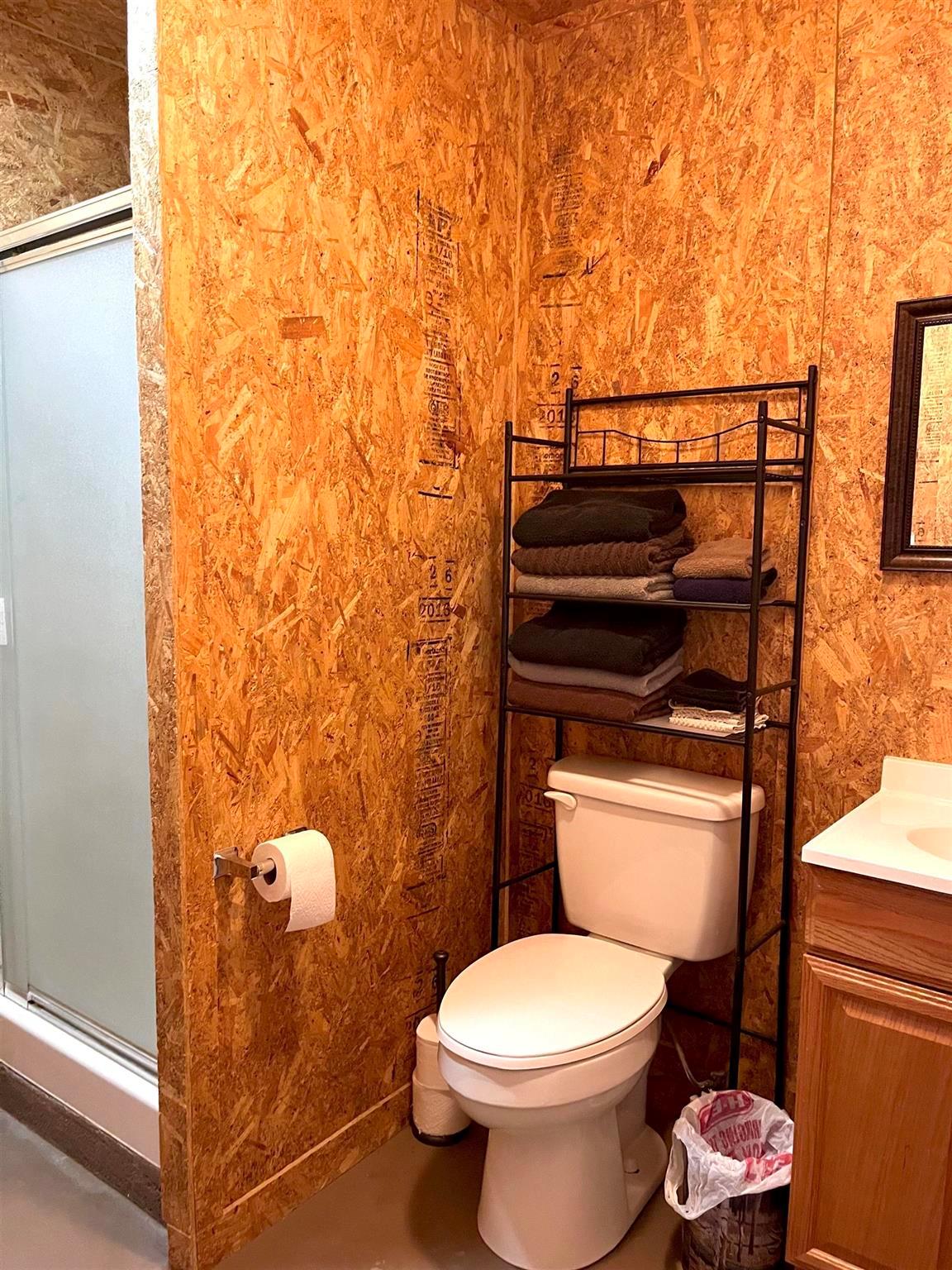 175 Elmer Rd, Llano, TX 78643