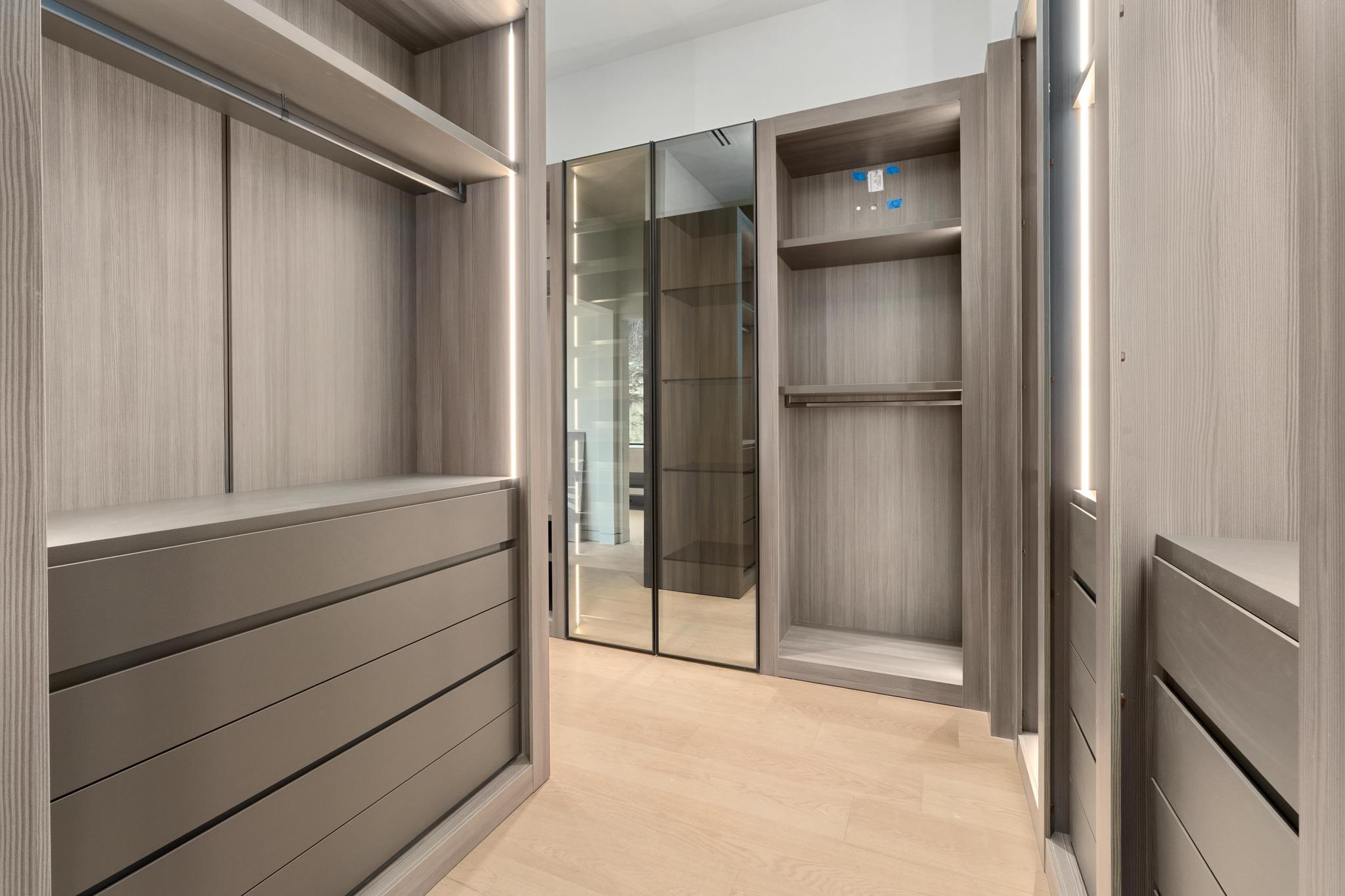 716 Laurel Valley Rd, West Lake Hills, TX 78746