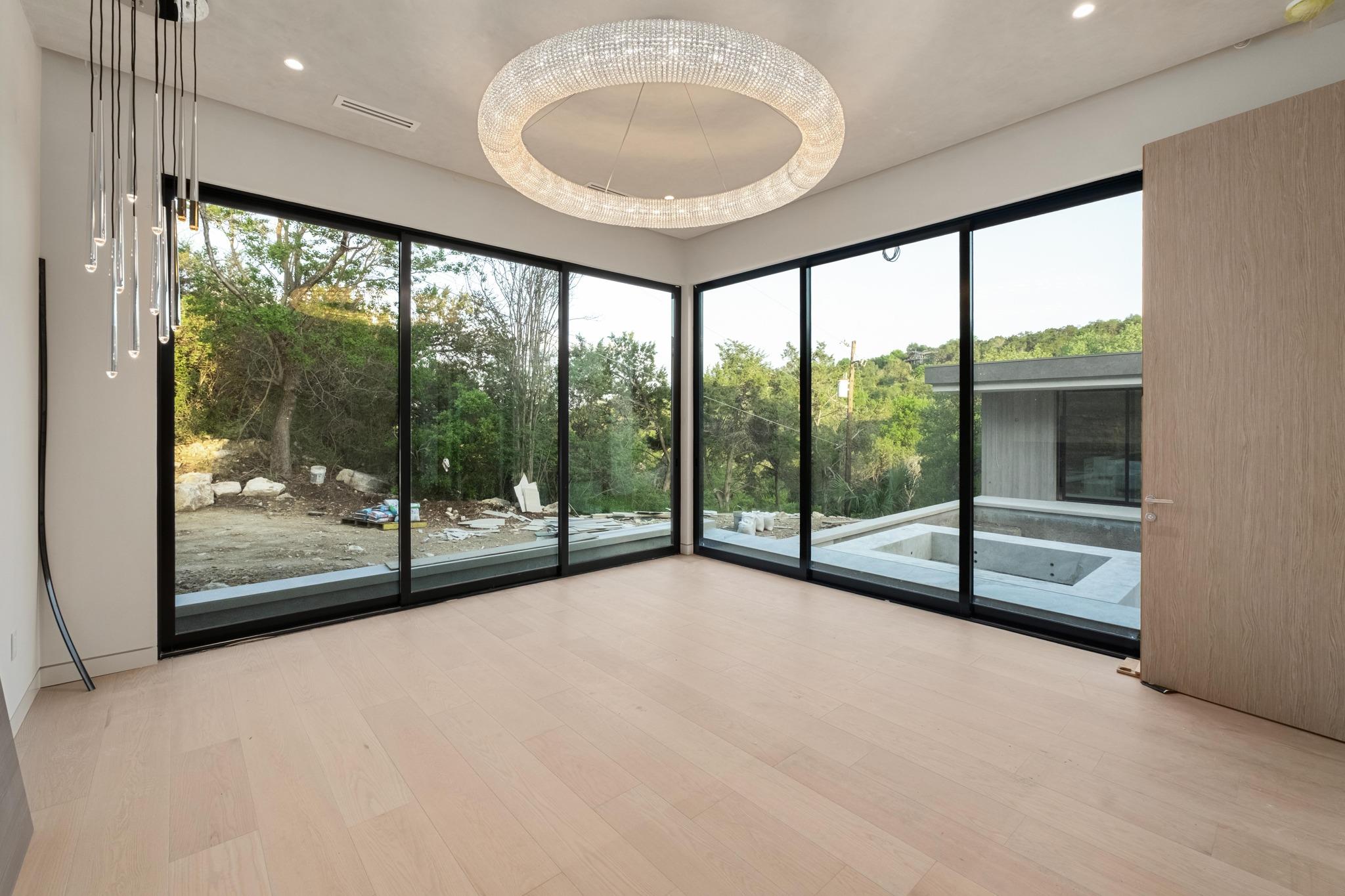 716 Laurel Valley Rd, West Lake Hills, TX 78746