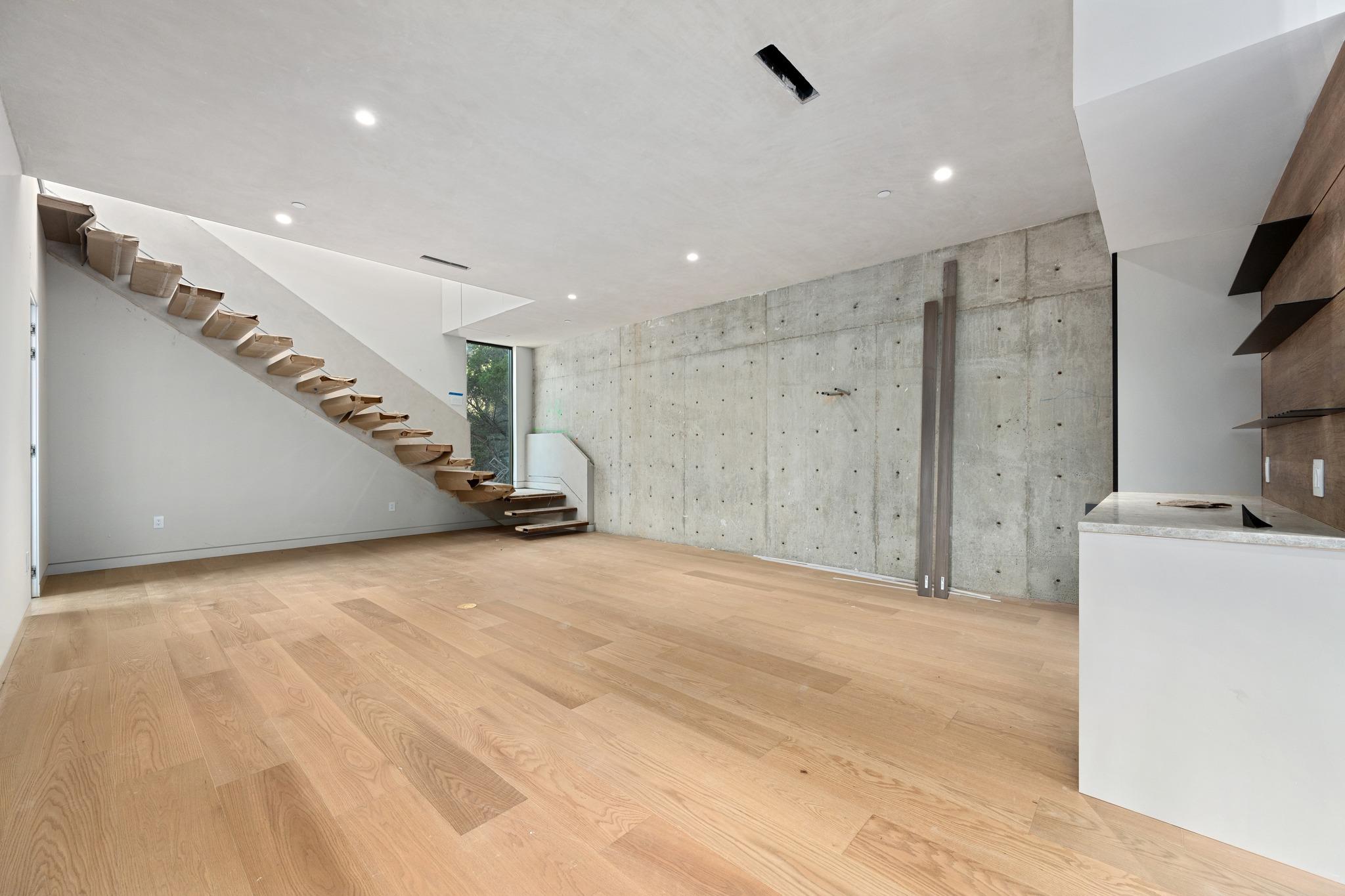 716 Laurel Valley Rd, West Lake Hills, TX 78746