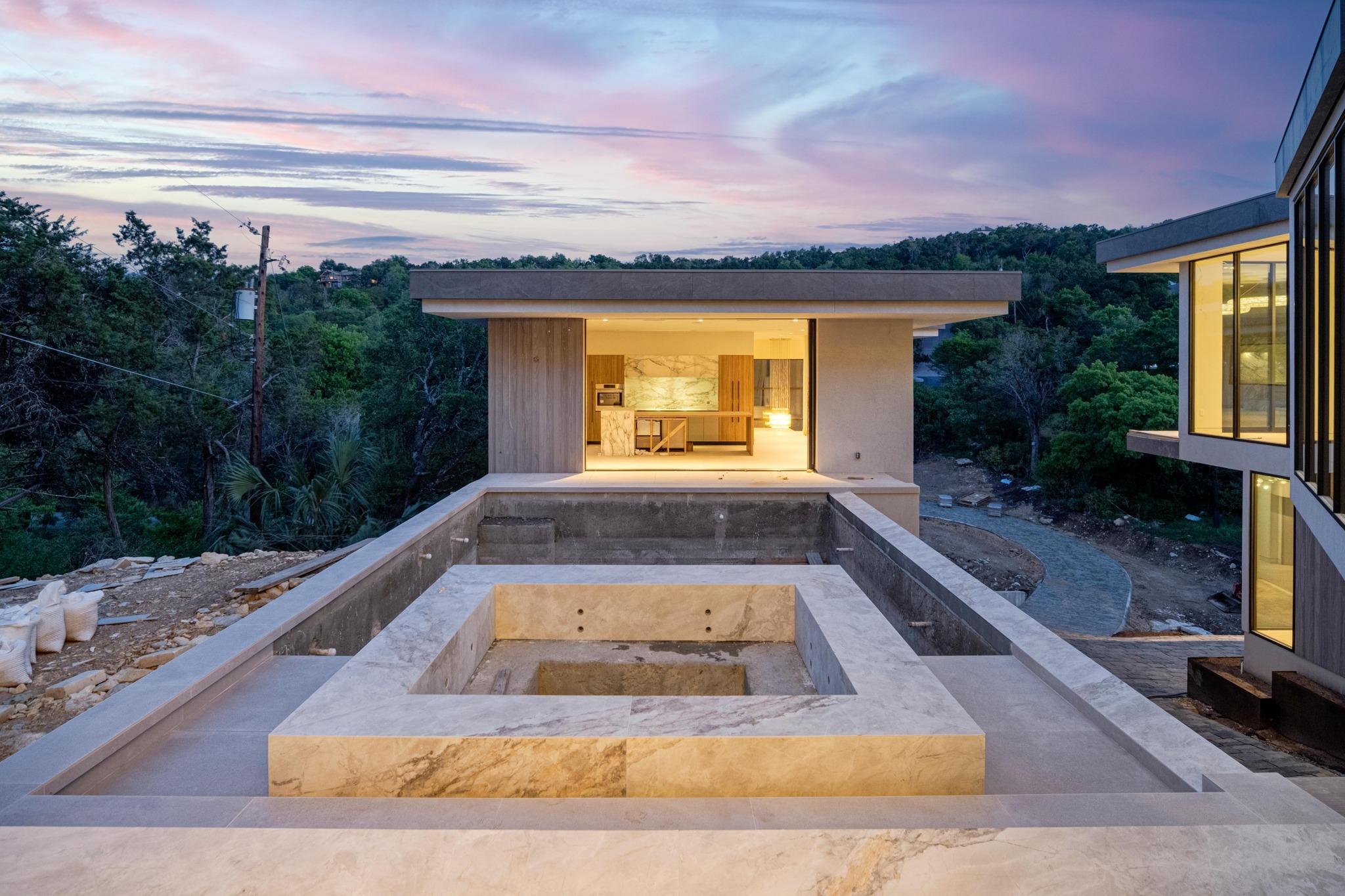 716 Laurel Valley Rd, West Lake Hills, TX 78746