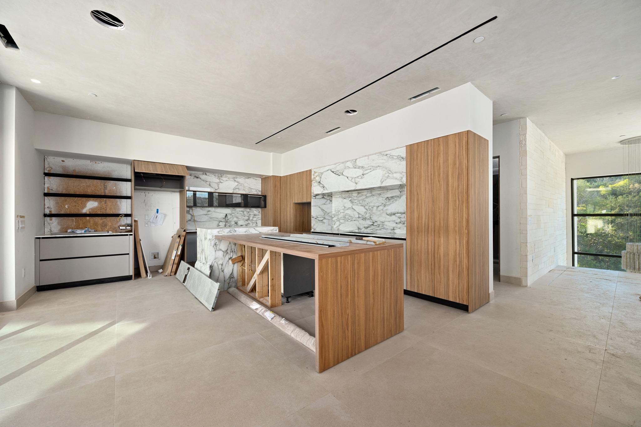 716 Laurel Valley Rd, West Lake Hills, TX 78746