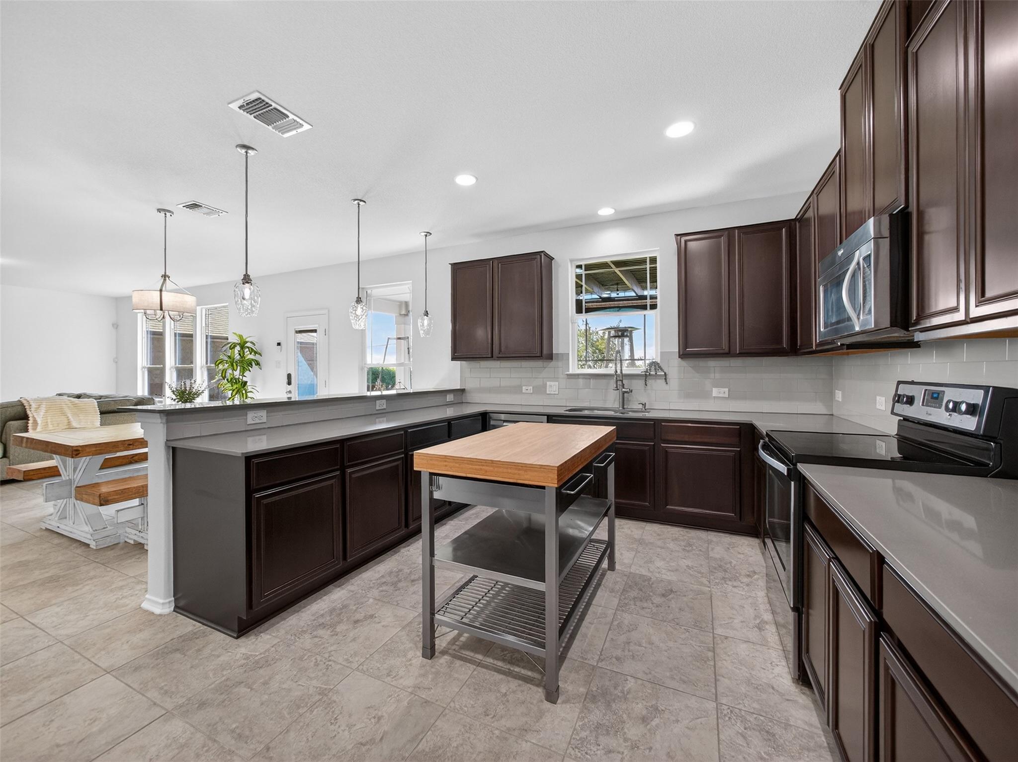 1015 Grande Mesa Dr, Georgetown, TX 78626