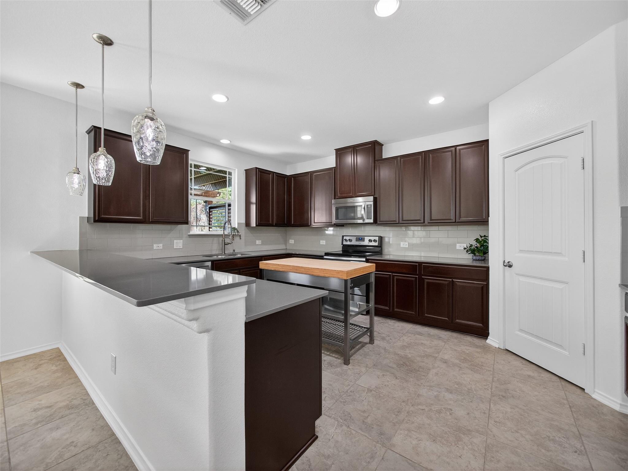 1015 Grande Mesa Dr, Georgetown, TX 78626