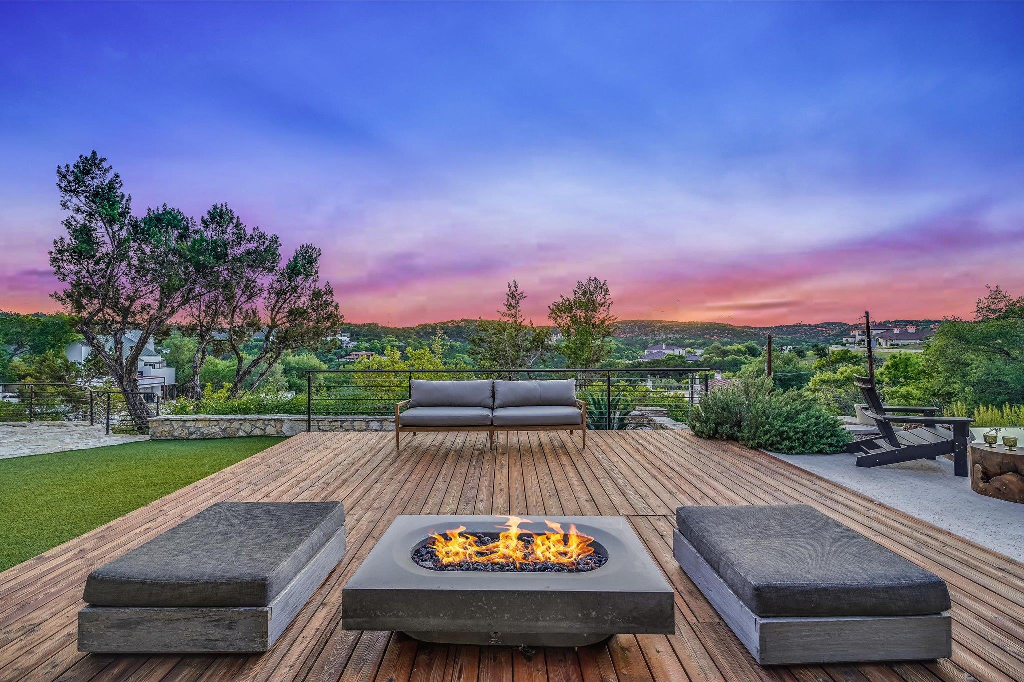 5304 Scenic View Dr, Austin, TX 78746