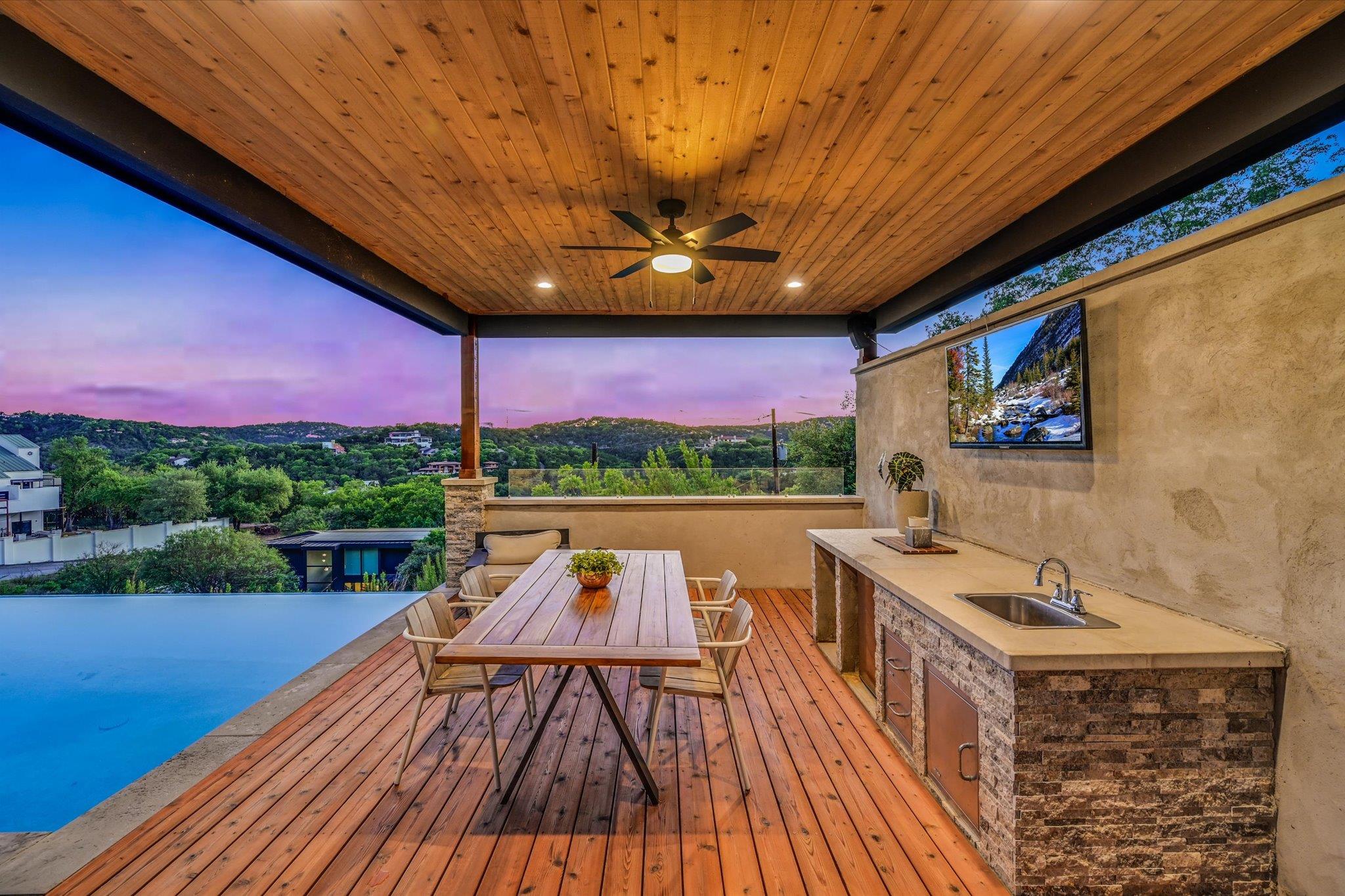 5304 Scenic View Dr, Austin, TX 78746