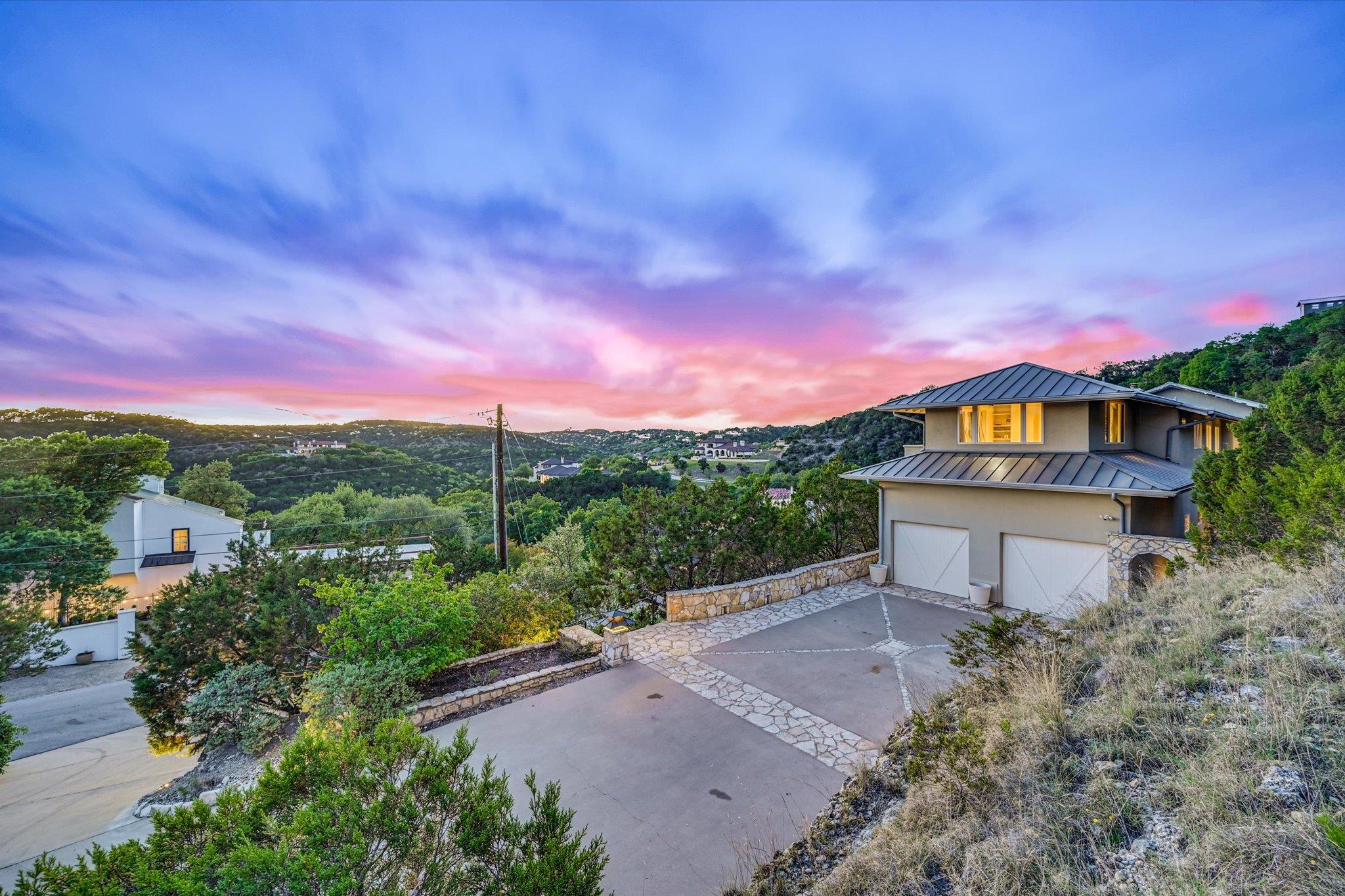 5304 Scenic View Dr, Austin, TX 78746