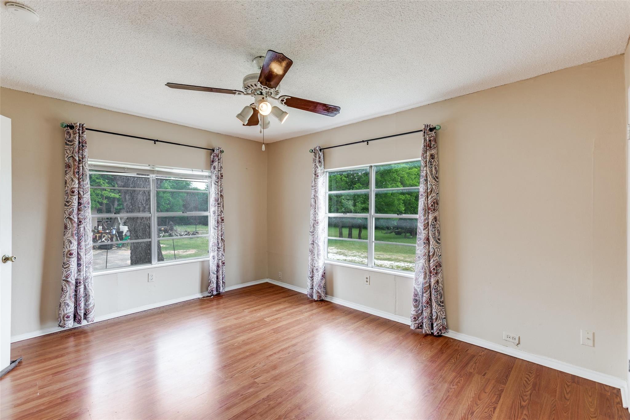 201 Church Hill Ln, Liberty Hill, TX 78642