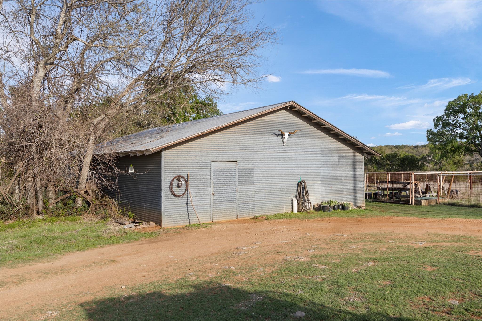 892 Baird Ranch Rd, Johnson City, TX 78636