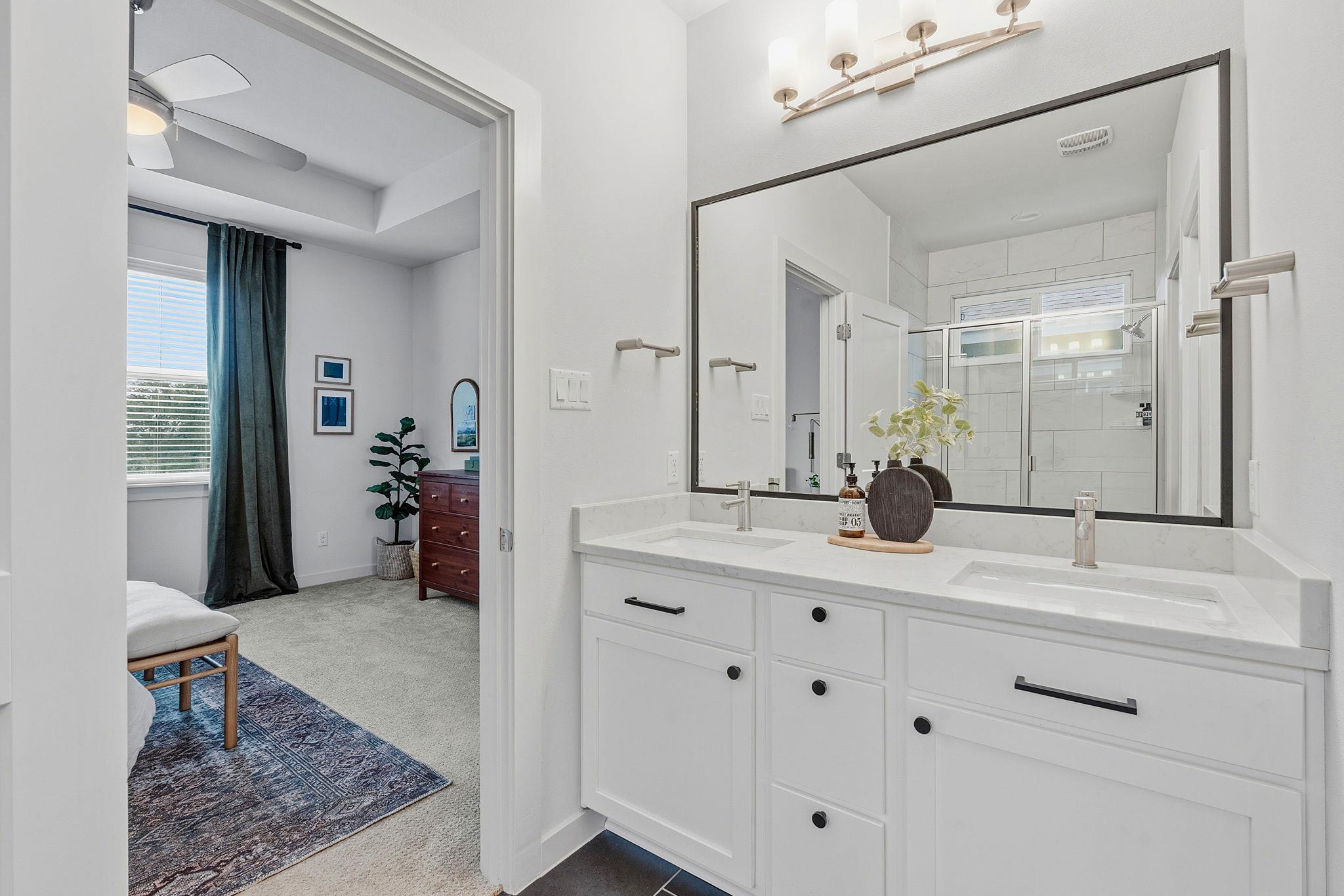 900 Old Mill Rd # 46, Cedar Park, TX 78613