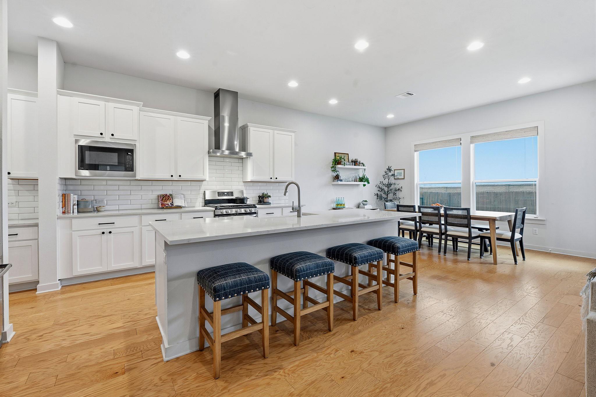 900 Old Mill Rd # 46, Cedar Park, TX 78613