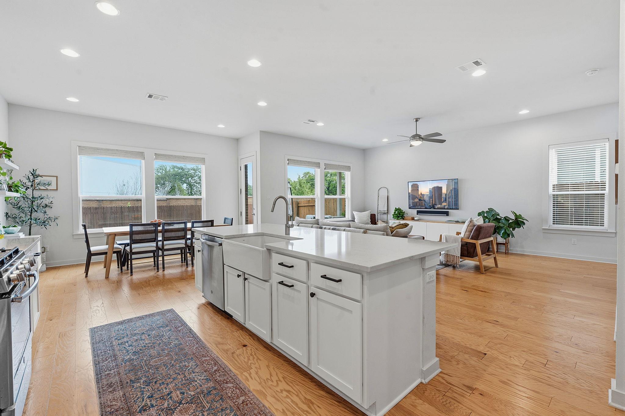 900 Old Mill Rd # 46, Cedar Park, TX 78613