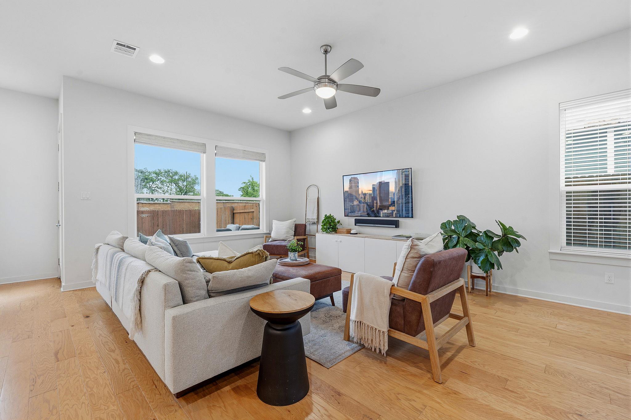 900 Old Mill Rd # 46, Cedar Park, TX 78613