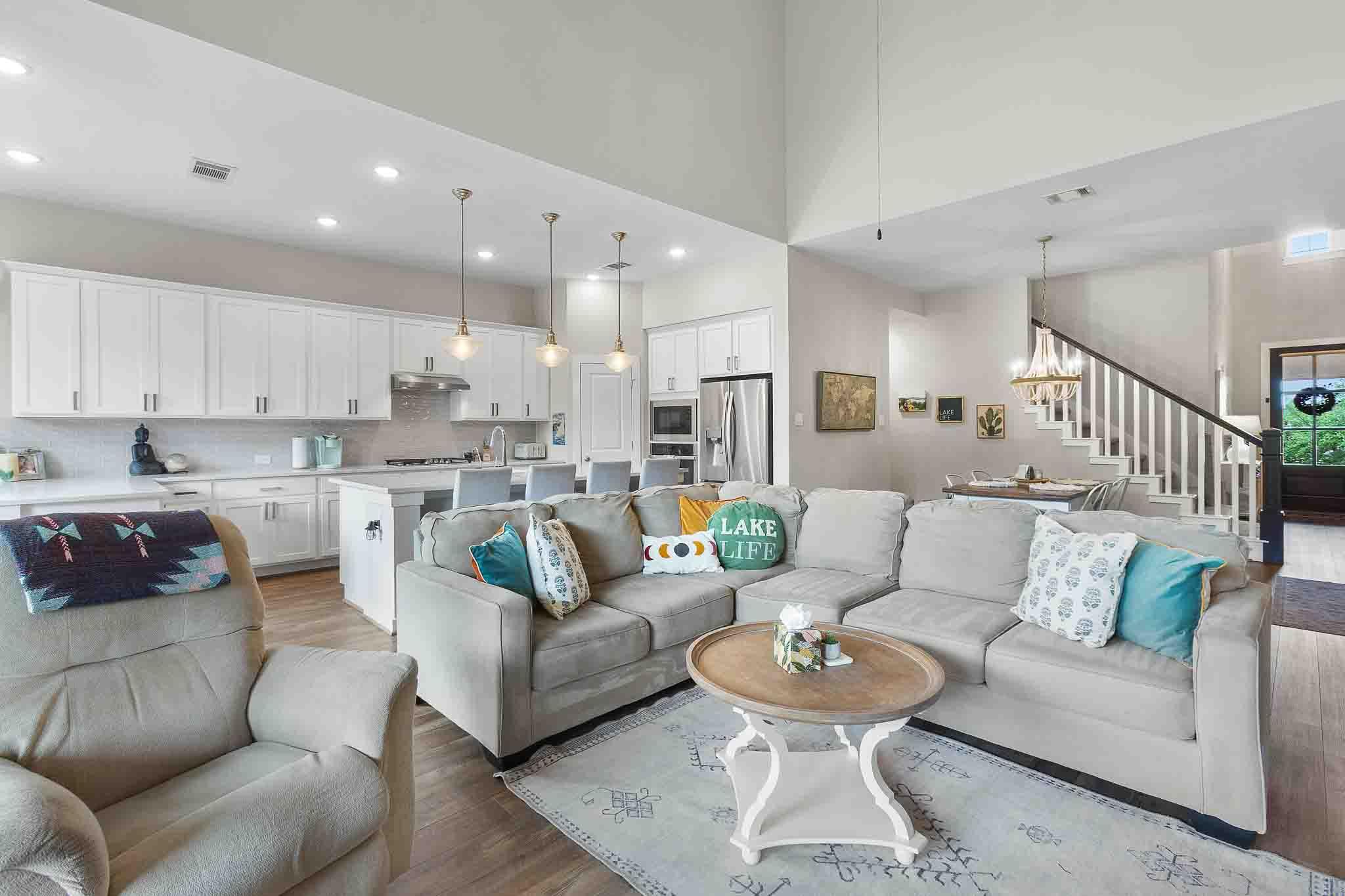 7717 Pace Ravine Dr, Lago Vista, TX 78645