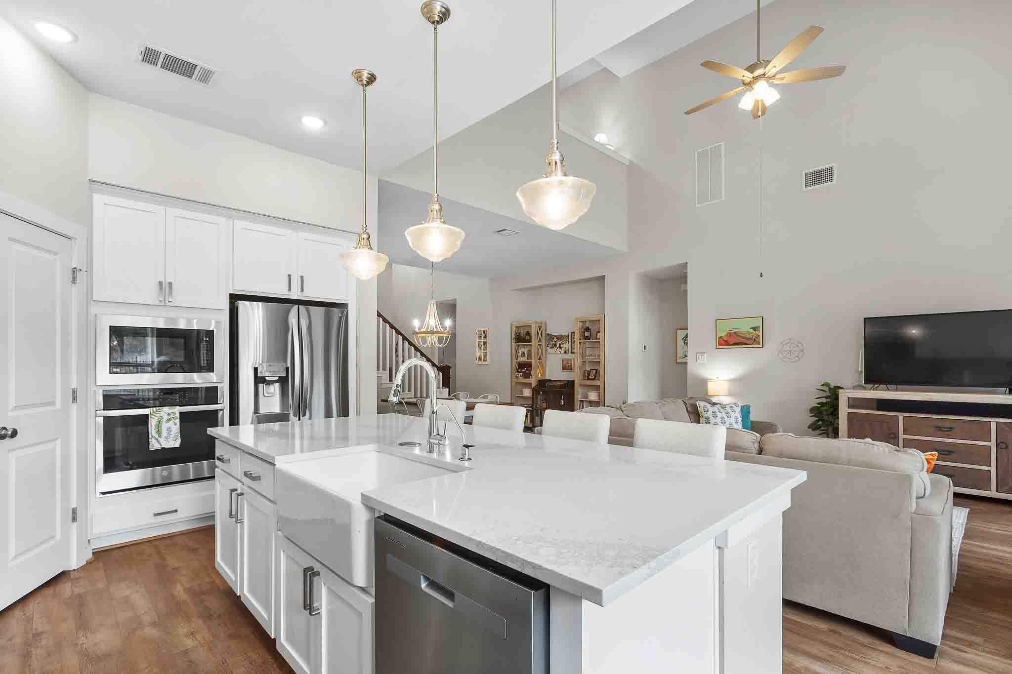 7717 Pace Ravine Dr, Lago Vista, TX 78645