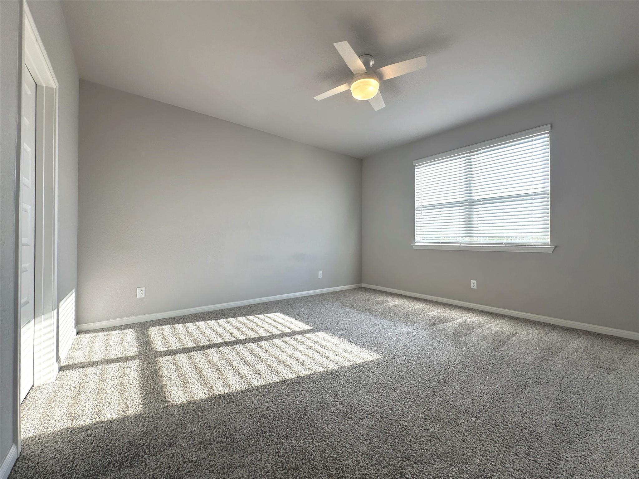 243 Kellys Heroes Way, Jarrell, TX 76537