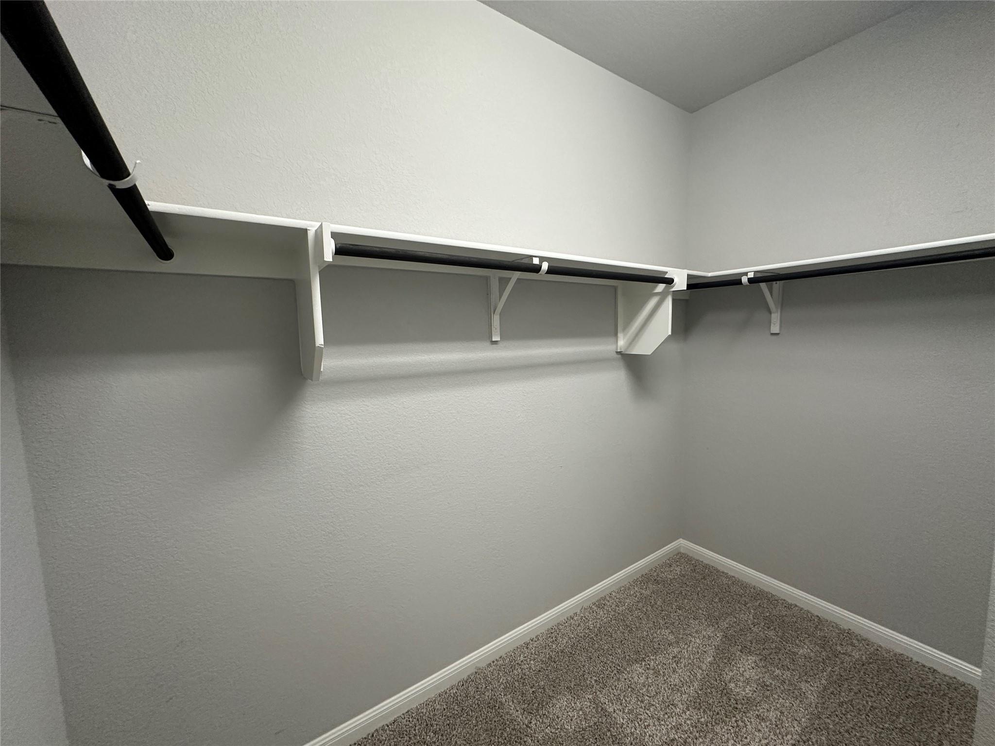 243 Kellys Heroes Way, Jarrell, TX 76537