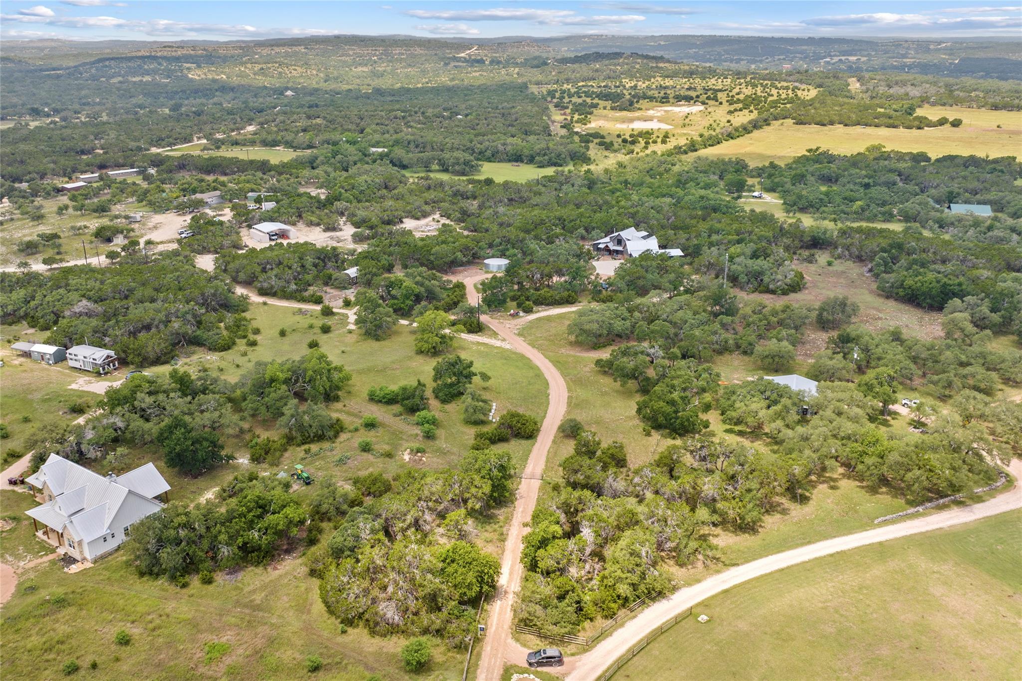 215 Whispering Oaks Ln, Dripping Springs, TX 78620