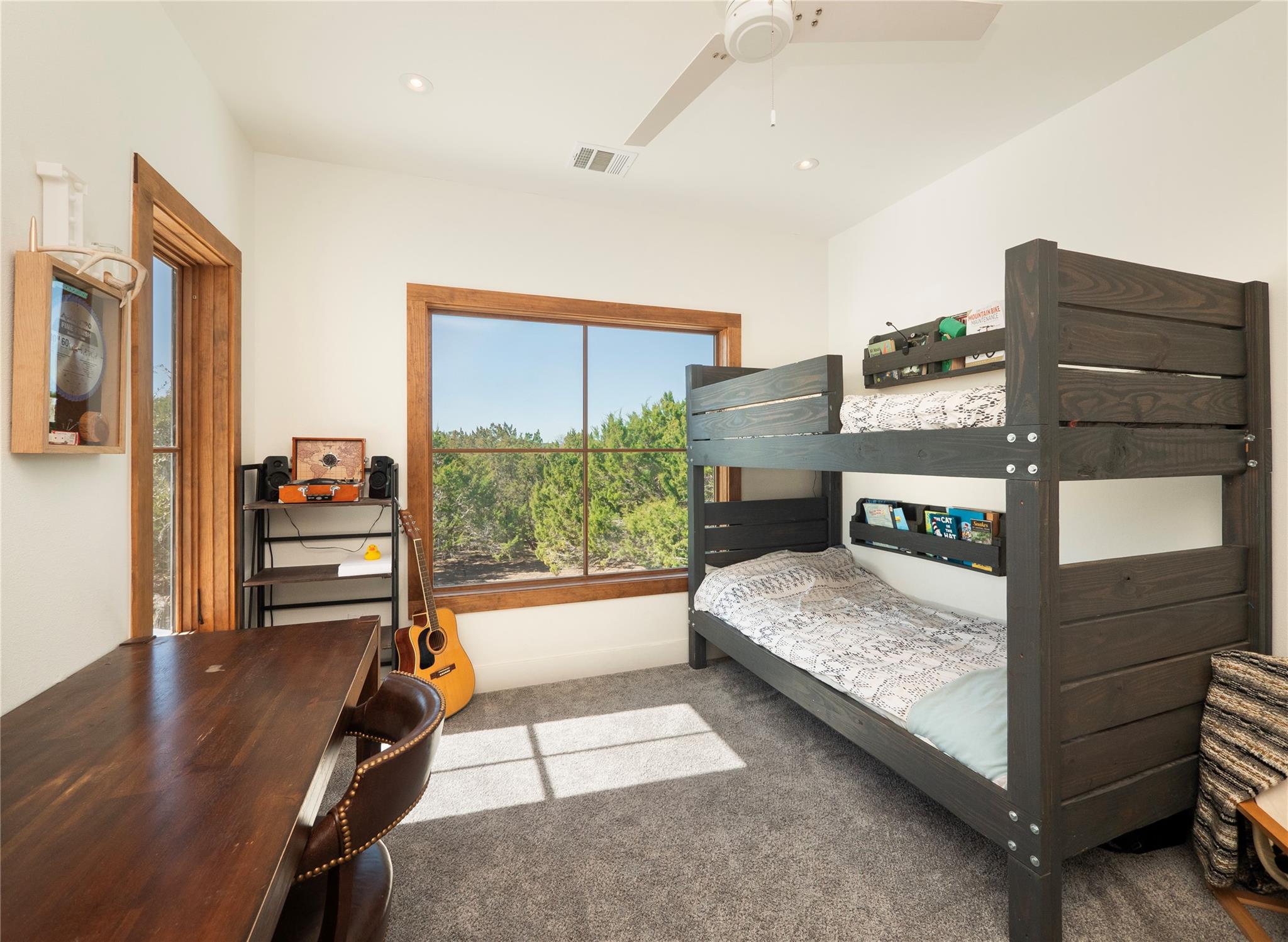 215 Whispering Oaks Ln, Dripping Springs, TX 78620