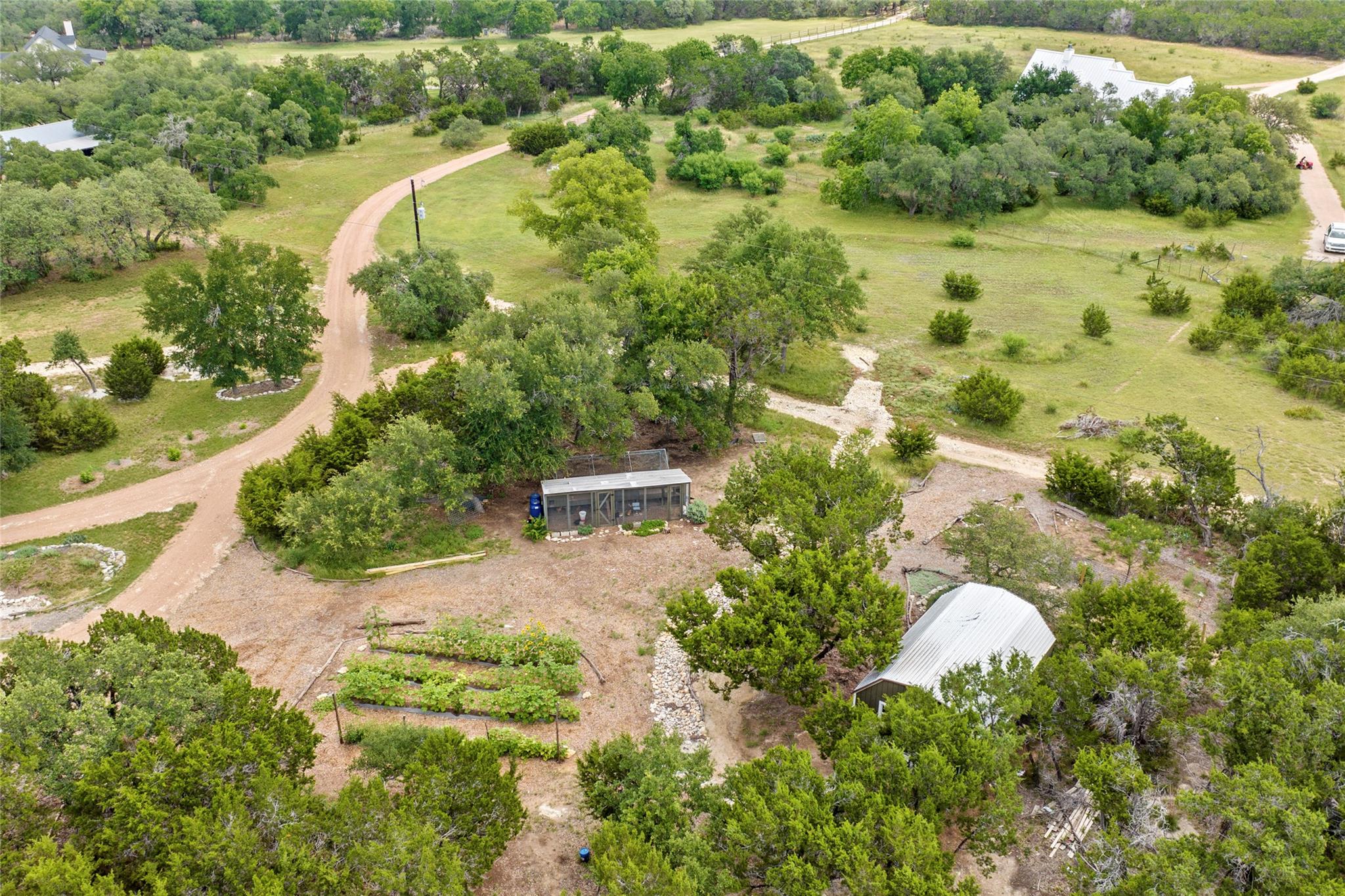 215 Whispering Oaks Ln, Dripping Springs, TX 78620
