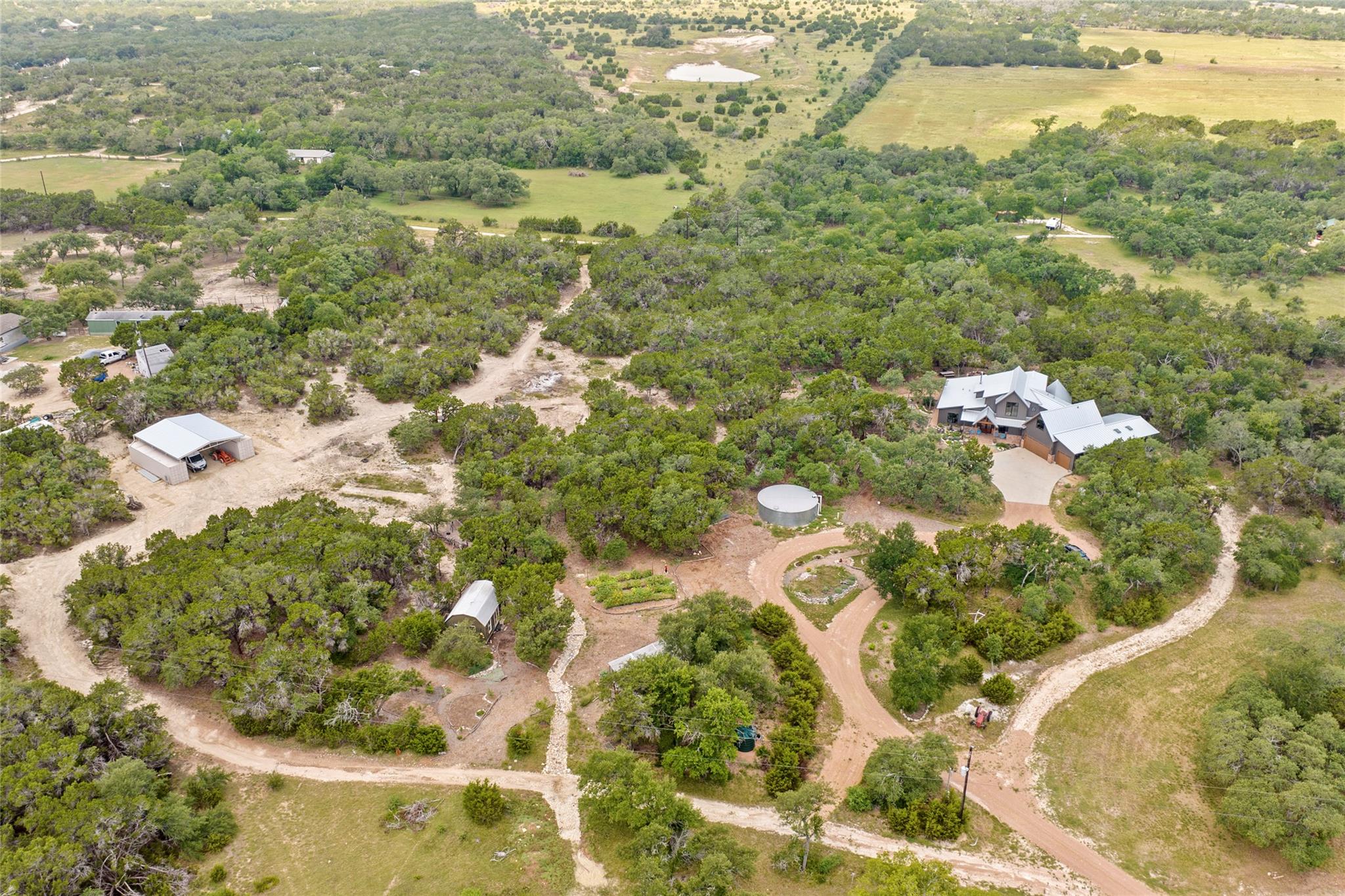215 Whispering Oaks Ln, Dripping Springs, TX 78620