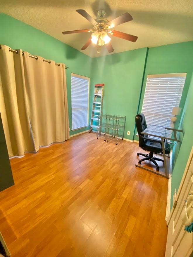 807 W 25th St # 215, Austin, TX 78705