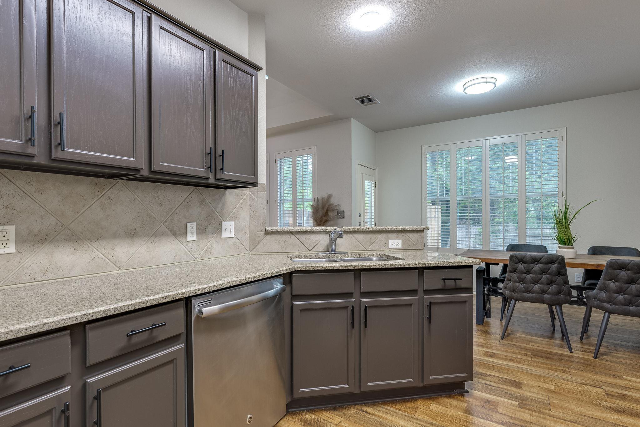 4501 Whispering Valley Dr # 3, Austin, TX 78727