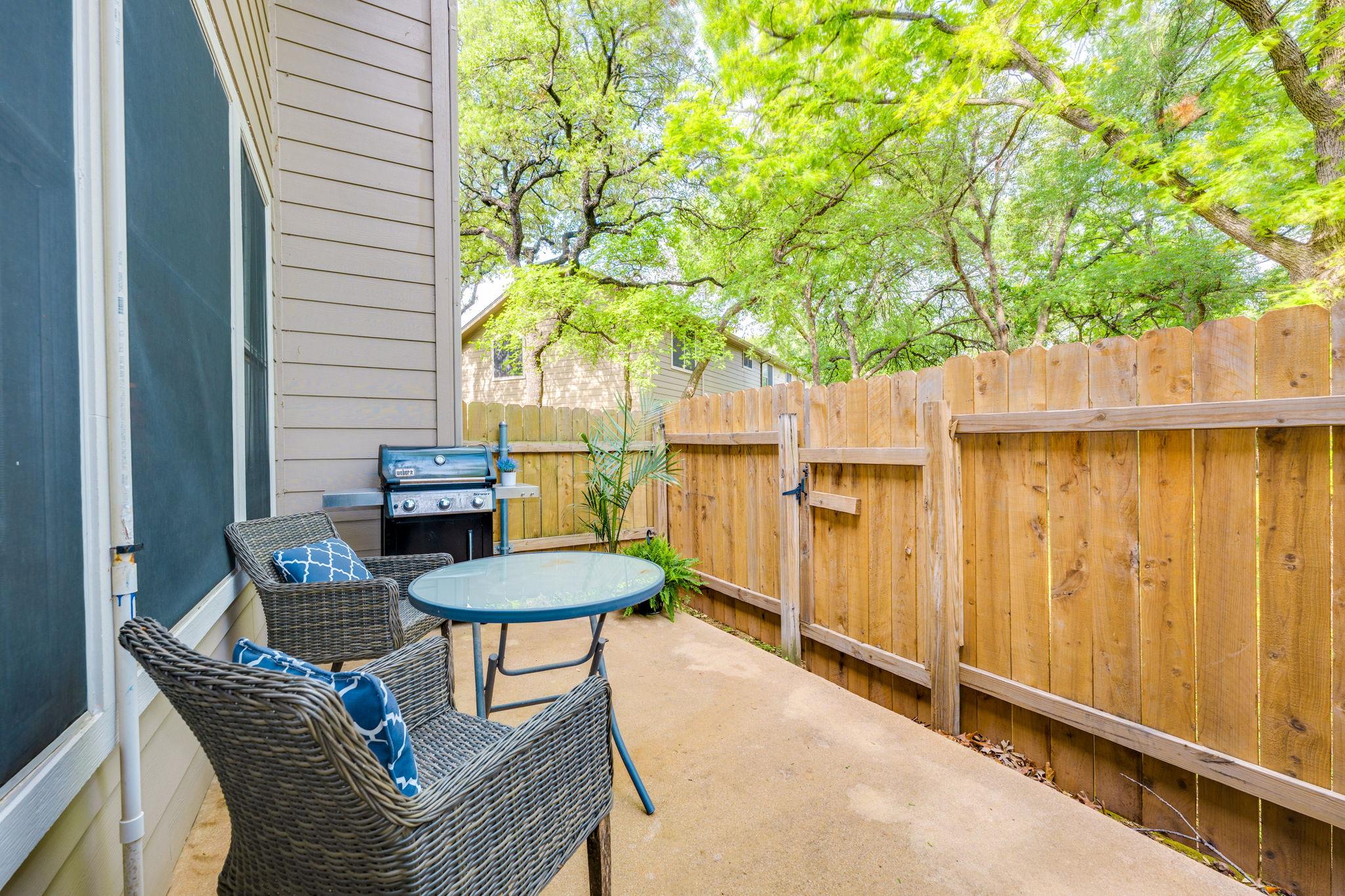 4501 Whispering Valley Dr # 3, Austin, TX 78727