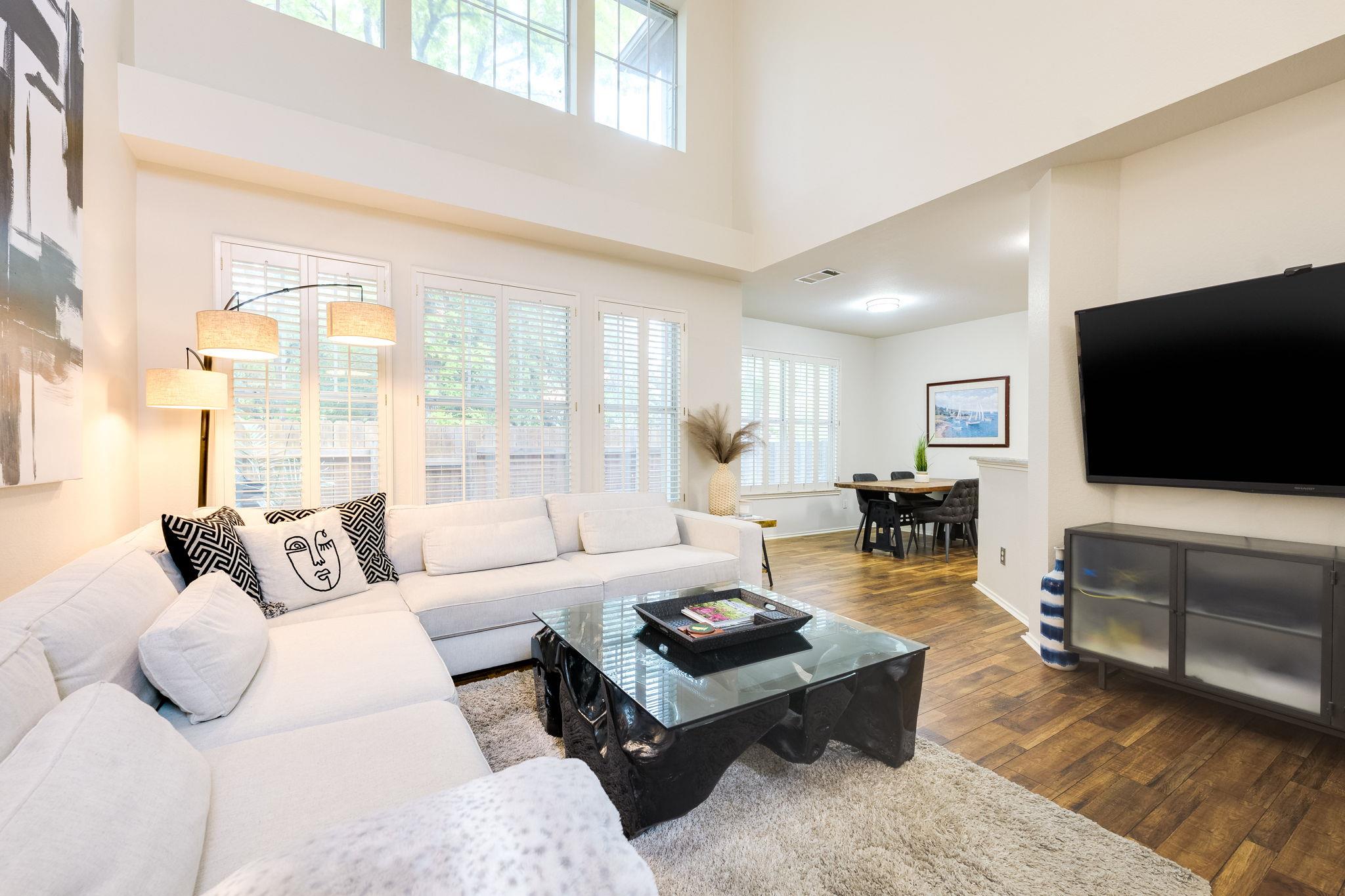 4501 Whispering Valley Dr # 3, Austin, TX 78727