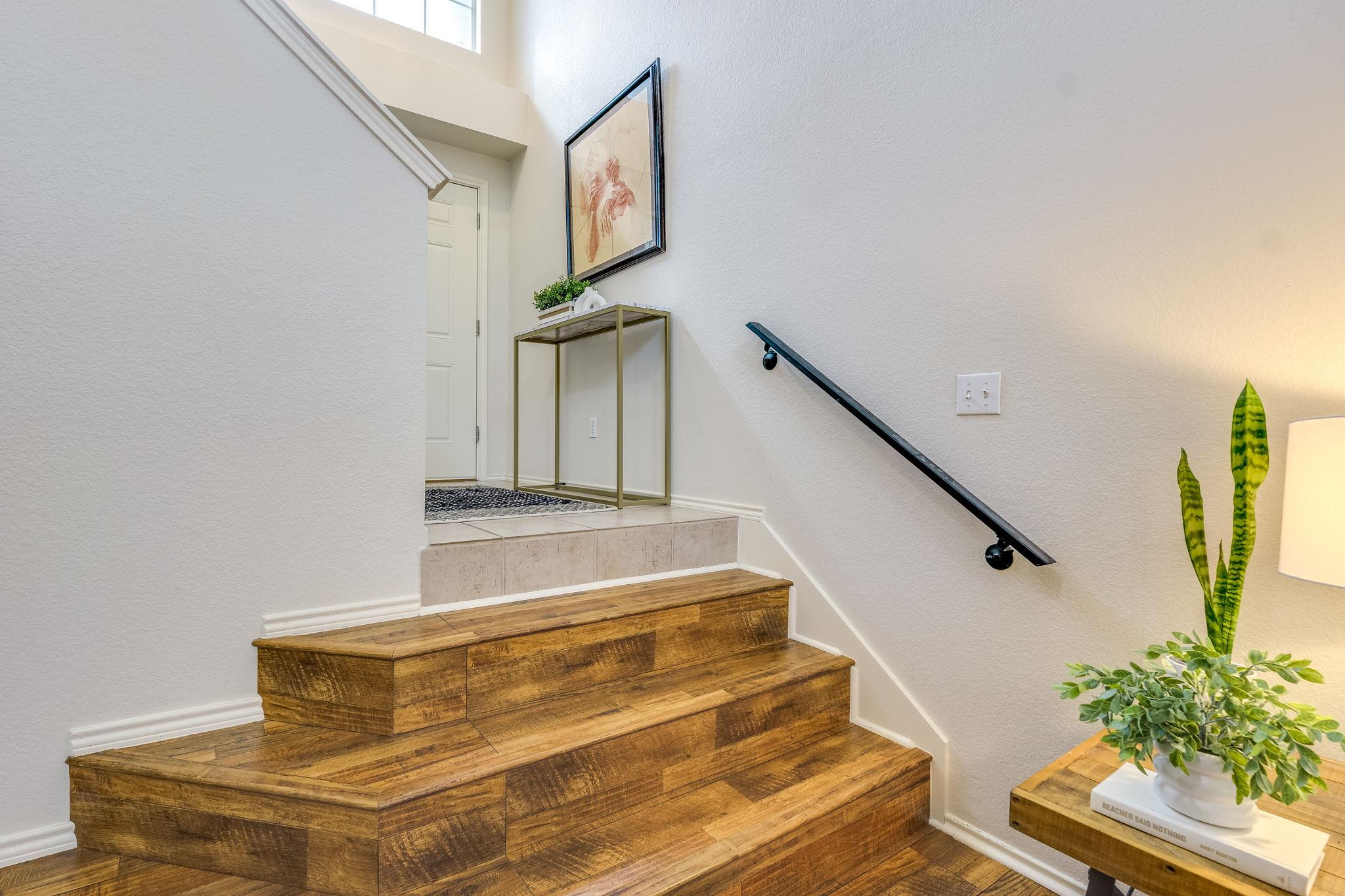 4501 Whispering Valley Dr # 3, Austin, TX 78727