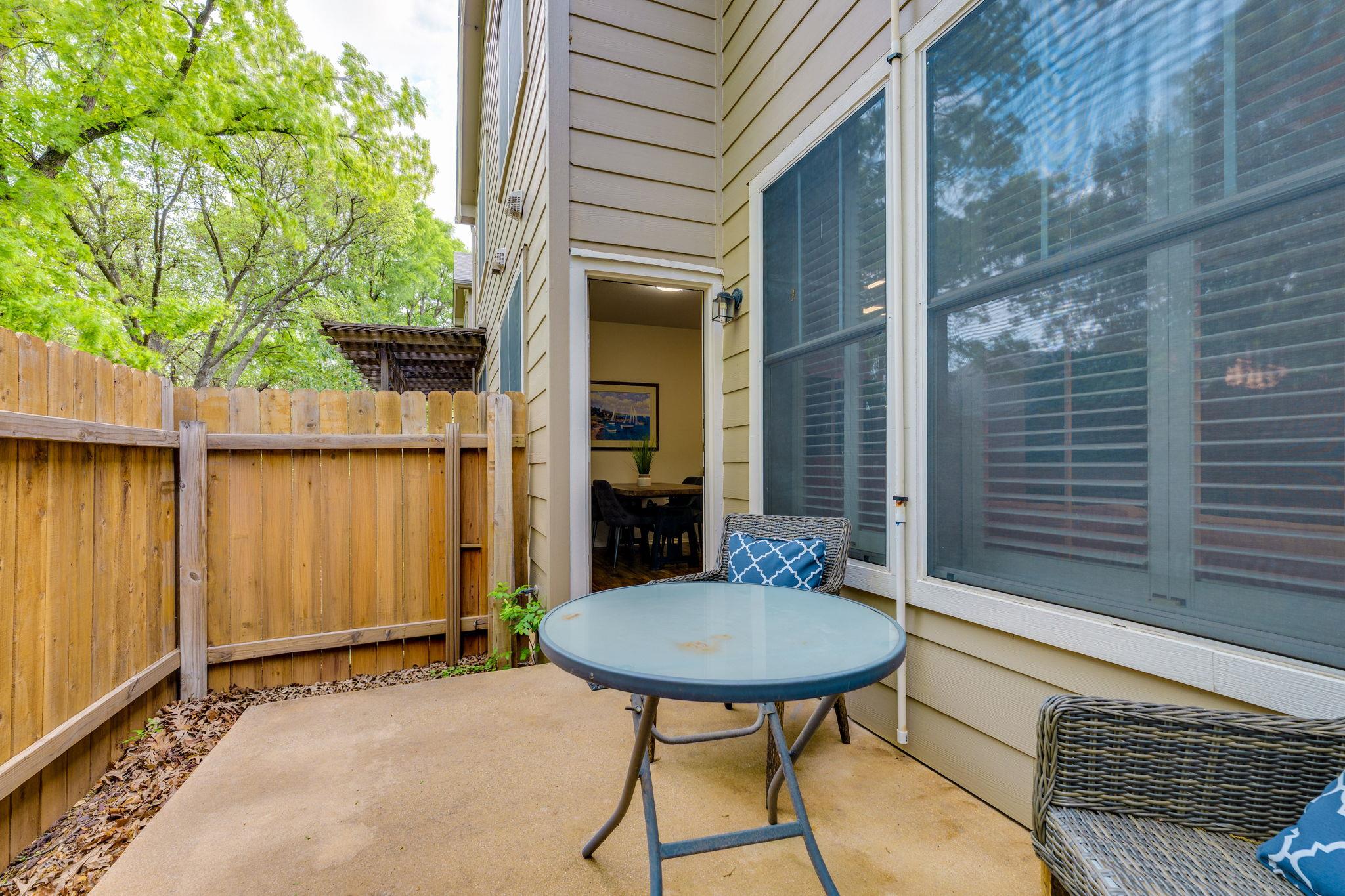 4501 Whispering Valley Dr # 3, Austin, TX 78727